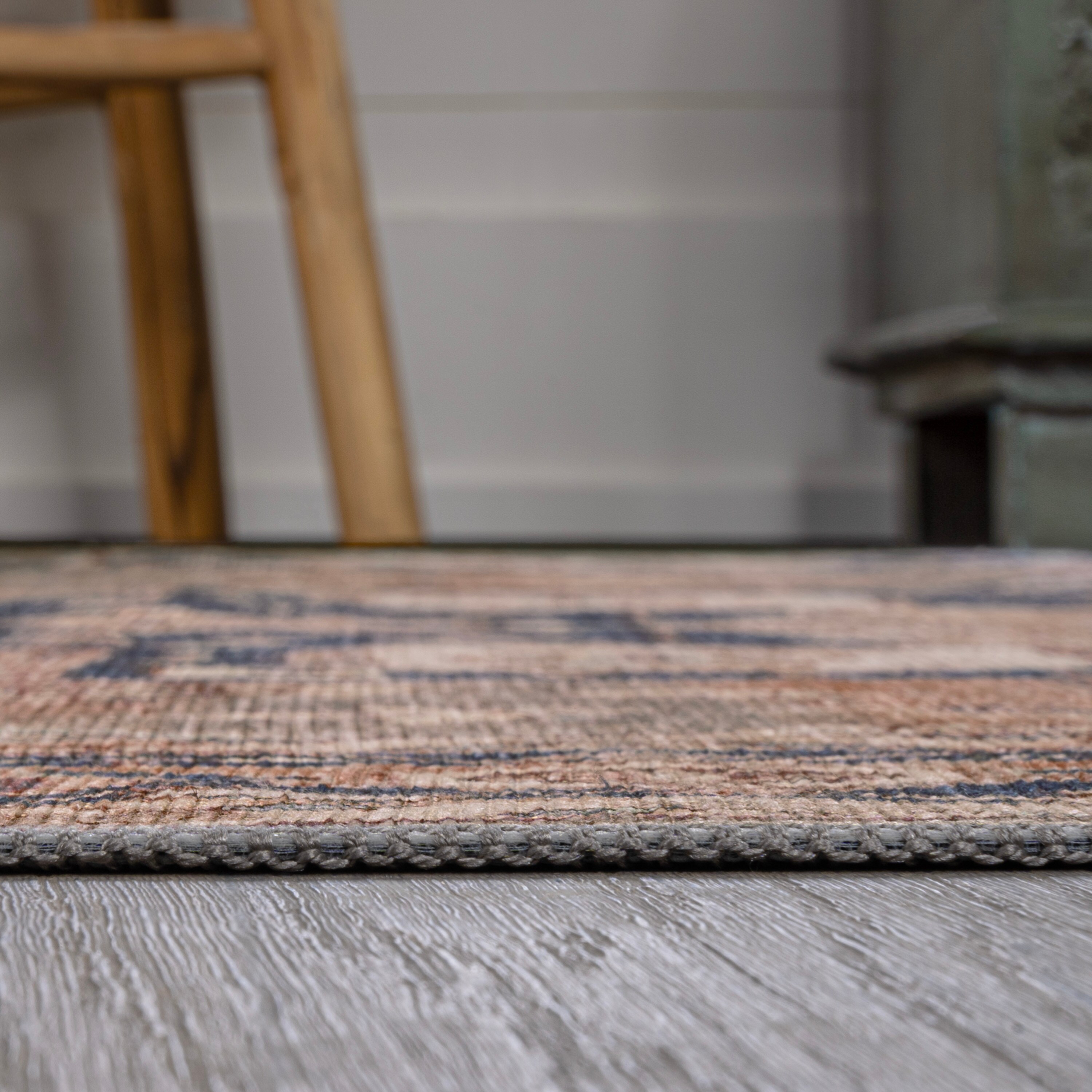Maris Ornate Medallion Machine-Washable Beige and Blue Chenille Area Rug