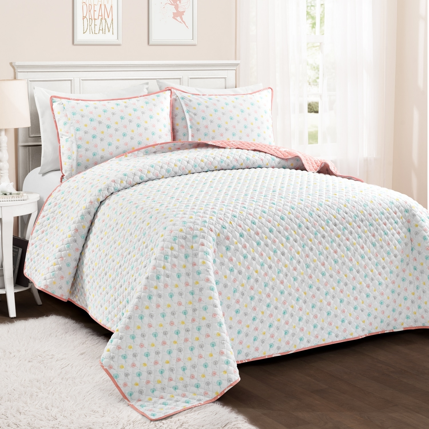 Full Reversible White Microfiber Quilt Set for Girls