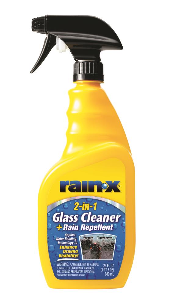 Rain-X 2-In-1 repel 23-fl oz Pump Spray Glass Cleaner in the Glass