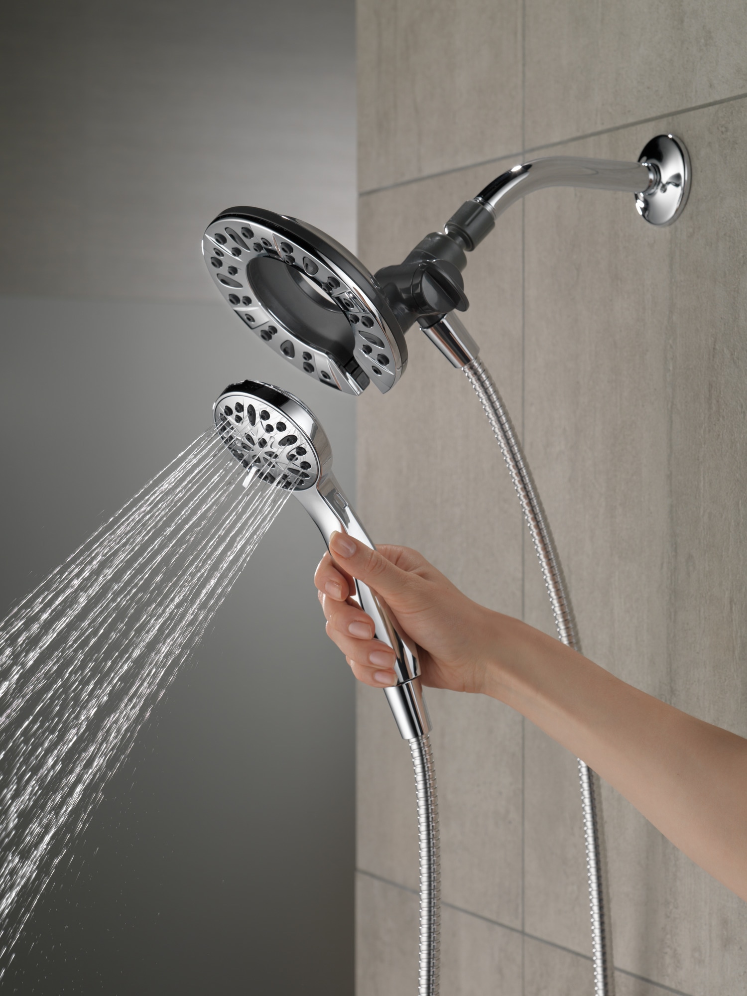 Delta In2ition Chrome Round Dual/Combo Shower Head 2.5-GPM (9.5