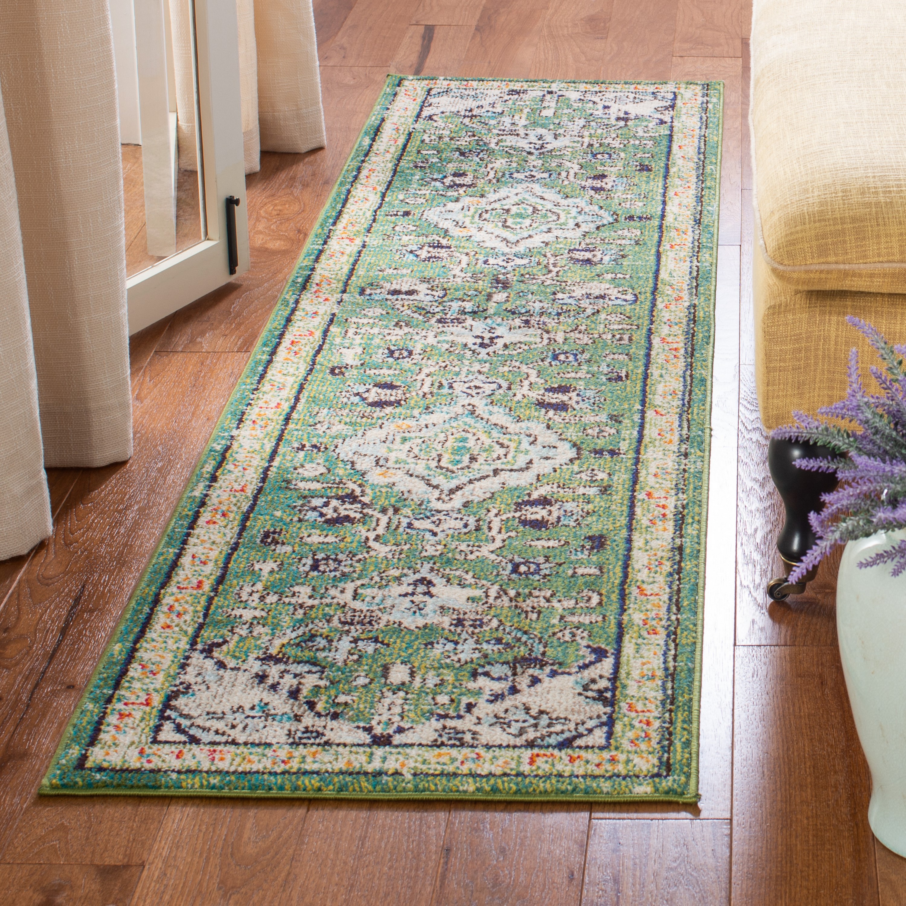 Safavieh MAD474Y-26 Madison Brome 2 x 6 (ft) Loomed Polypropylene Green/Turquoise Rectangular Indoor Distressed/Overdyed Vintage Runner rug
