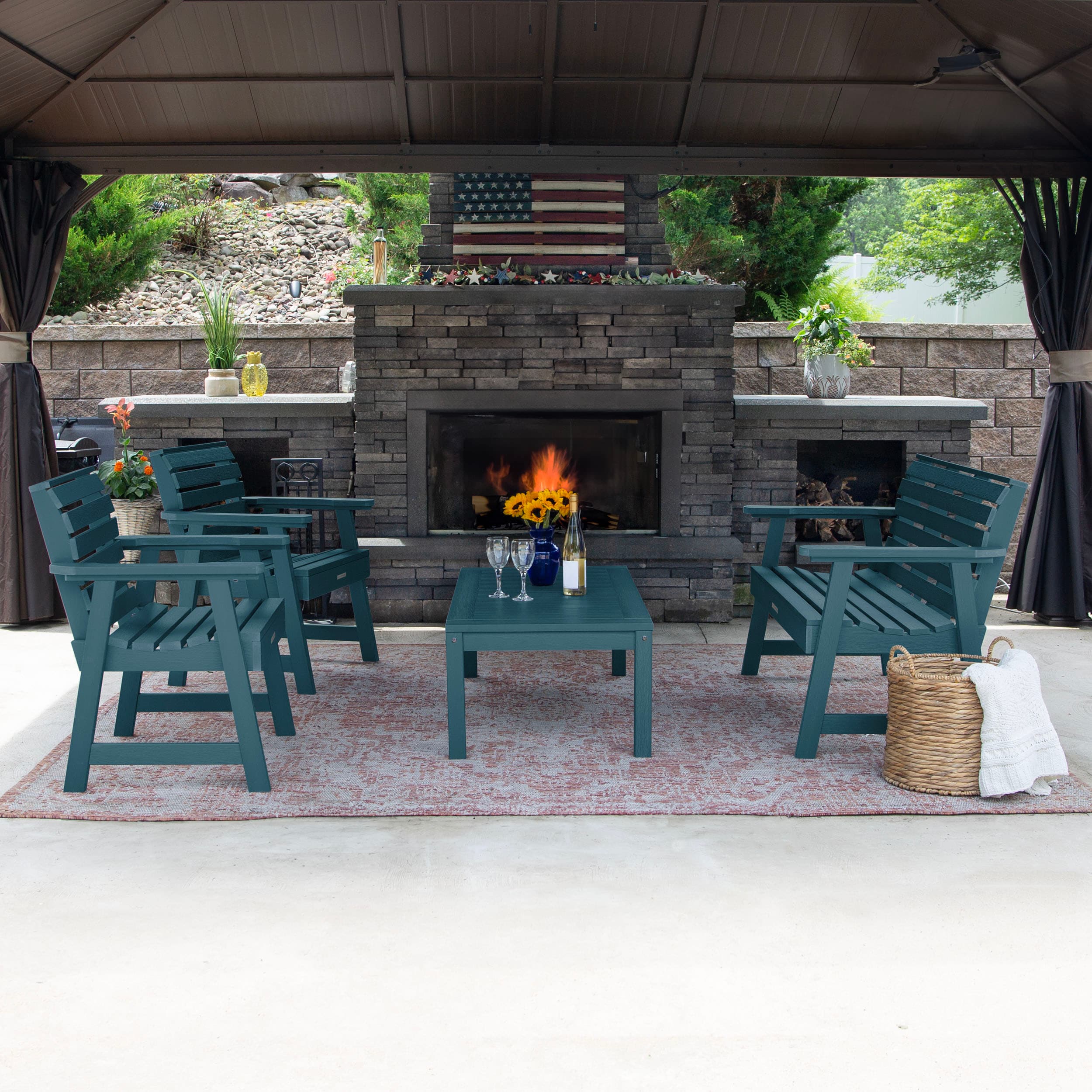 highwood AD-KITBENW41-NBE The Weatherly 4 -Piece Patio Conversation Set