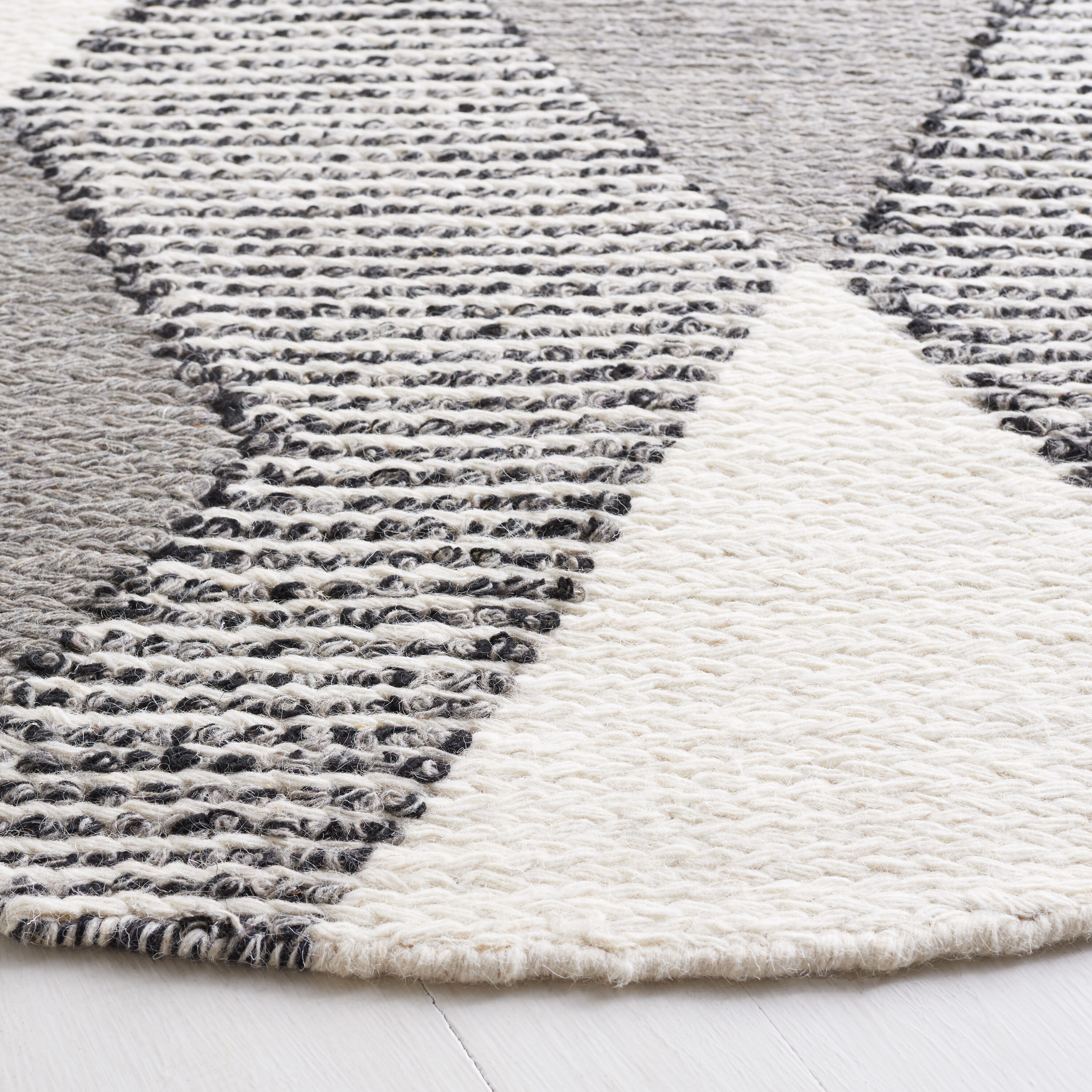 Safavieh NAT219F-6R rugs - View #3