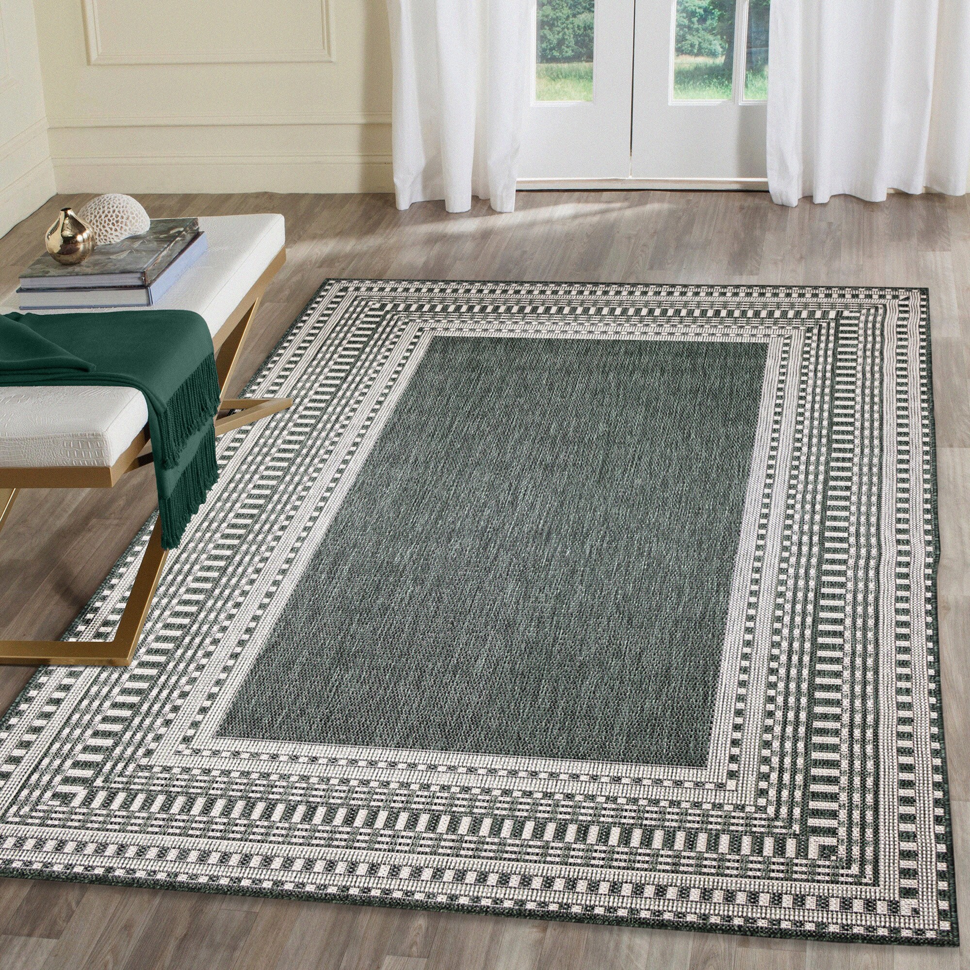 Liora Manne MAU80822806 Malibu 8 x 10 (ft) Loomed Polypropylene Green Rectangular Indoor/Outdoor Border Area rug