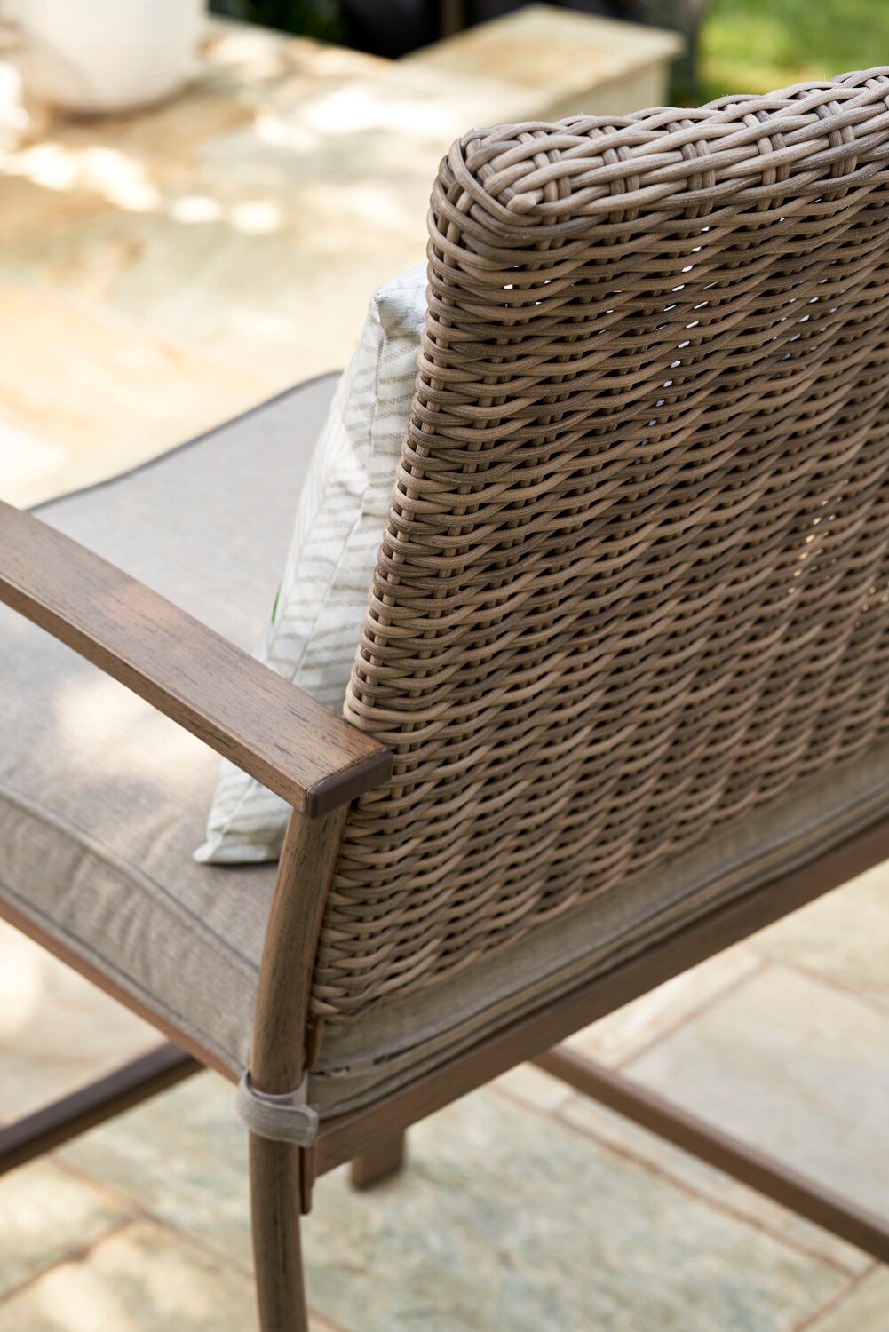 oakview terrace woven bistro set