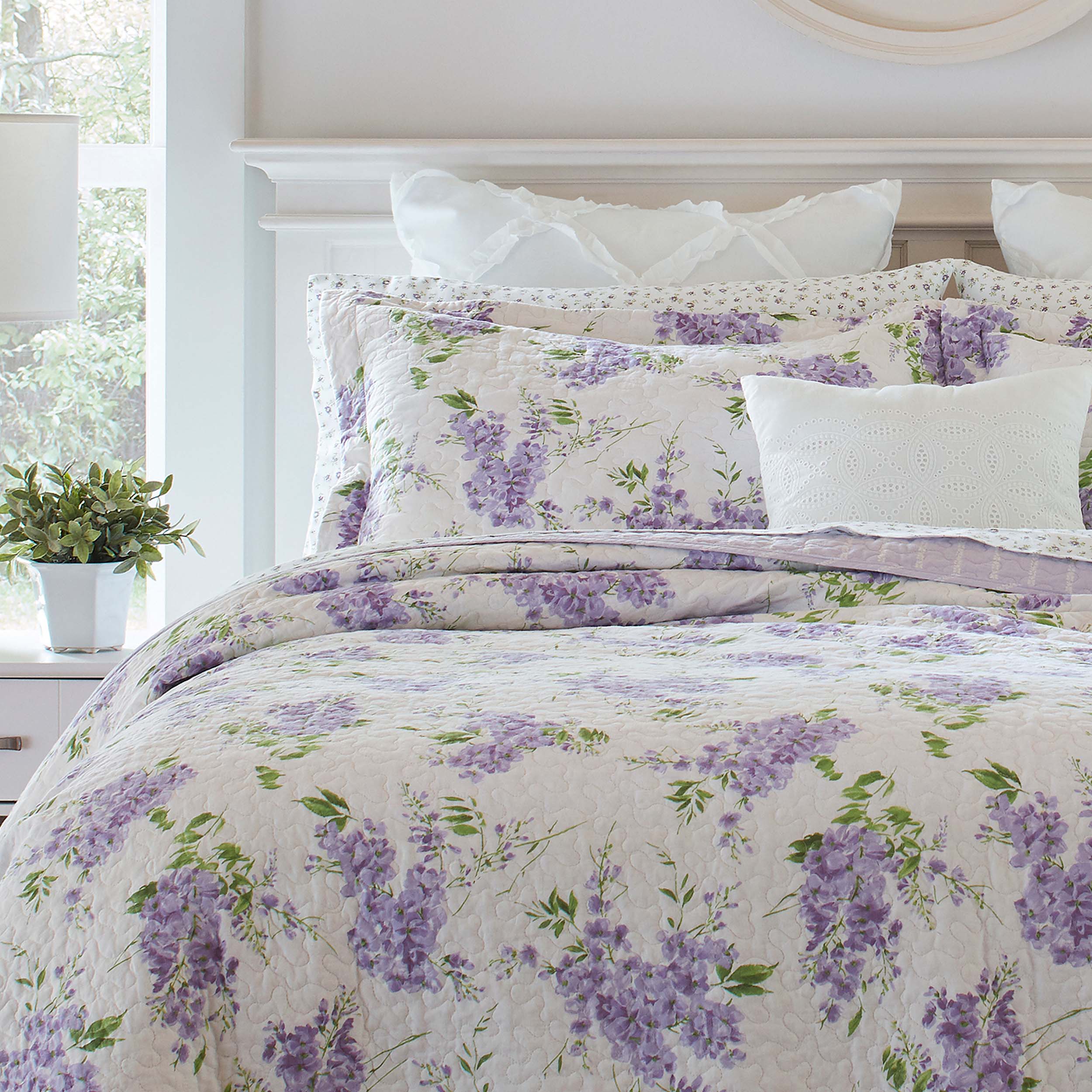 Laura Ashley 221050 bedding - View #6