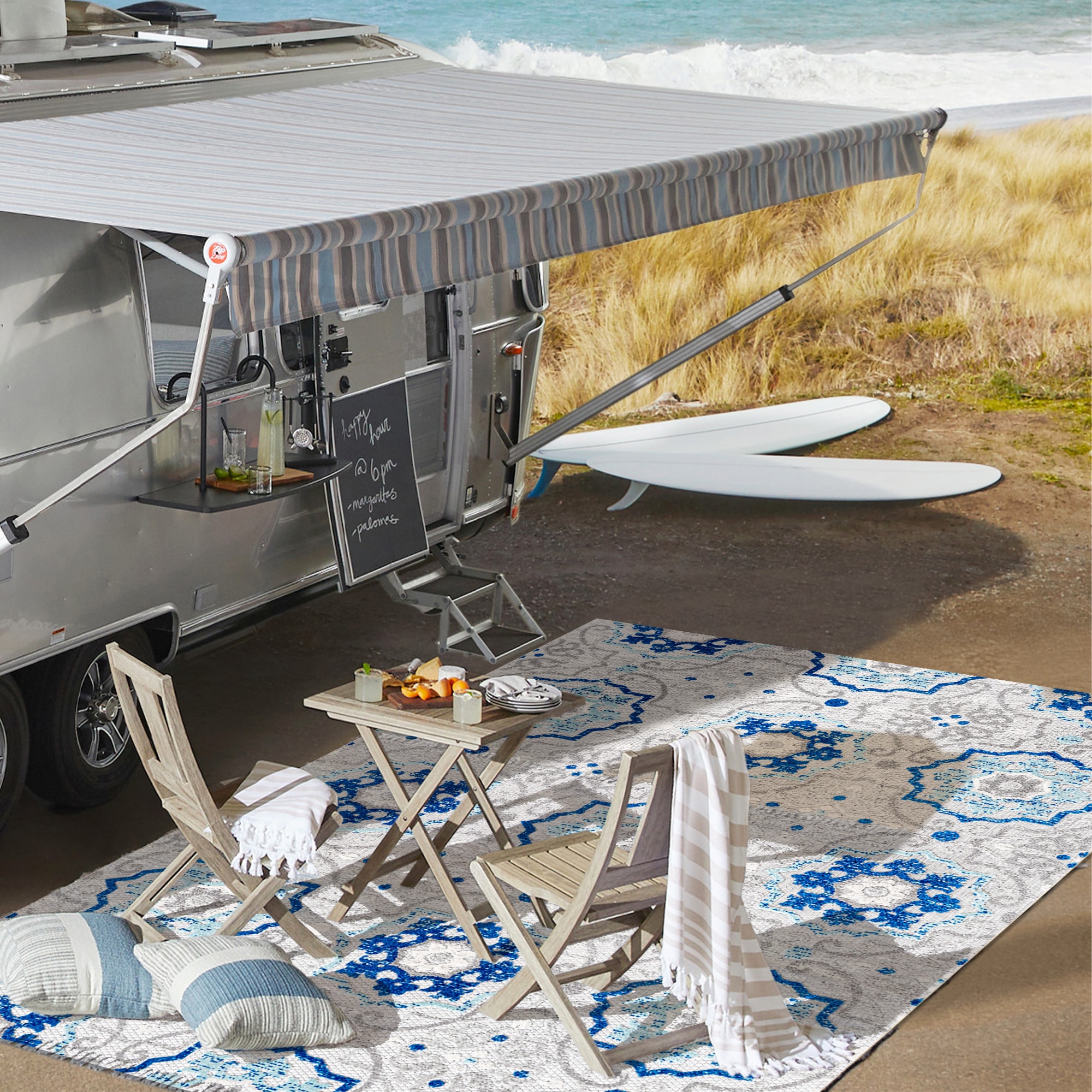 Mediterranean Blue and Gray Synthetic Medallion Rug