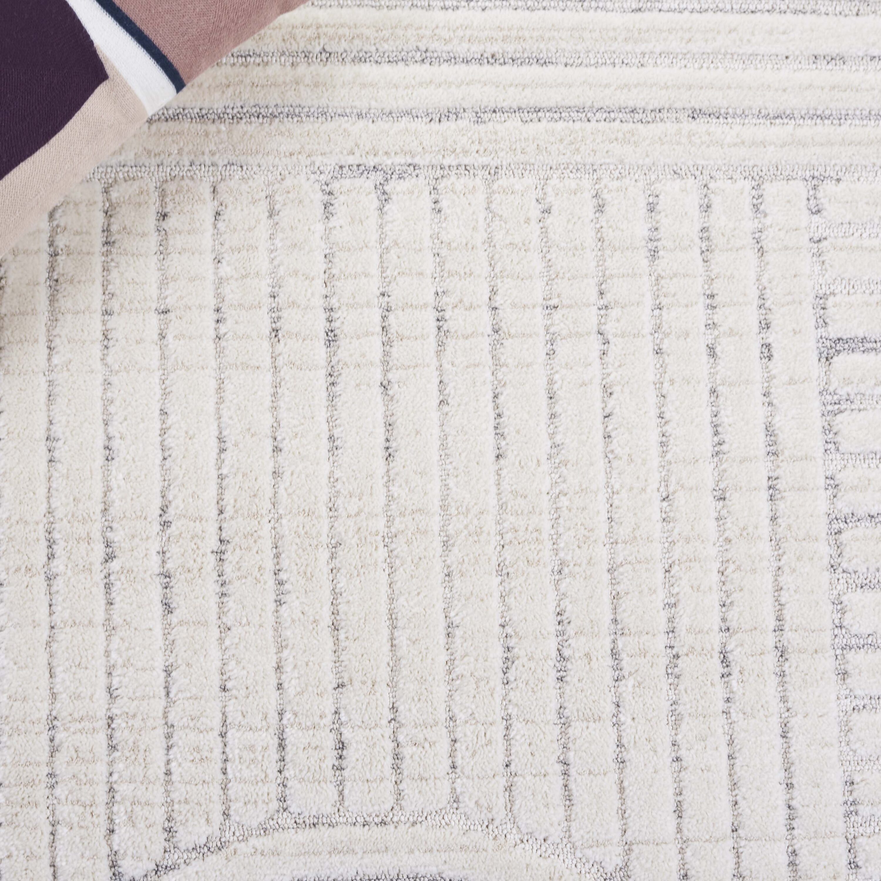 Elmhurst Ivory and Gray Geometric Hand-knotted Wool Area Rug, 5'3" x 7'6"