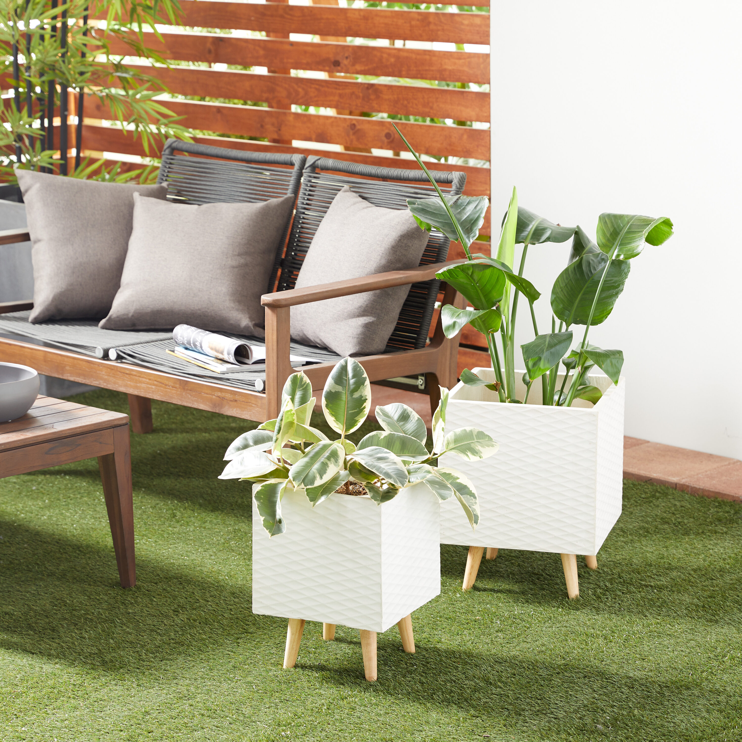 Grayson Lane 46496 2 -Pack Square 11.0-in W Large White Ceramic Contemporary/Modern Indoor/Outdoor Planter Stand Included