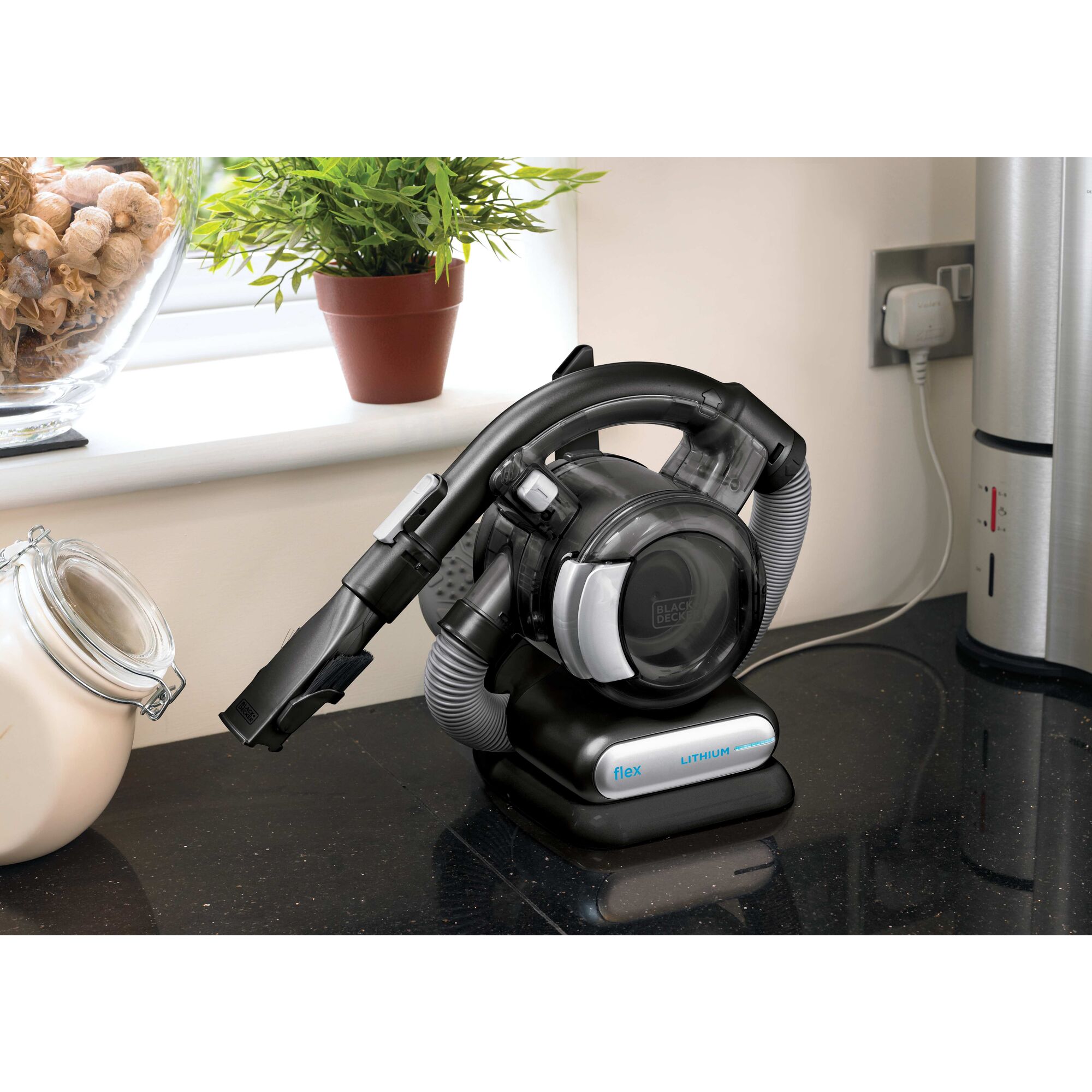 BLACK+DECKER BDH2020FL Handheld-Vacuums - View #14