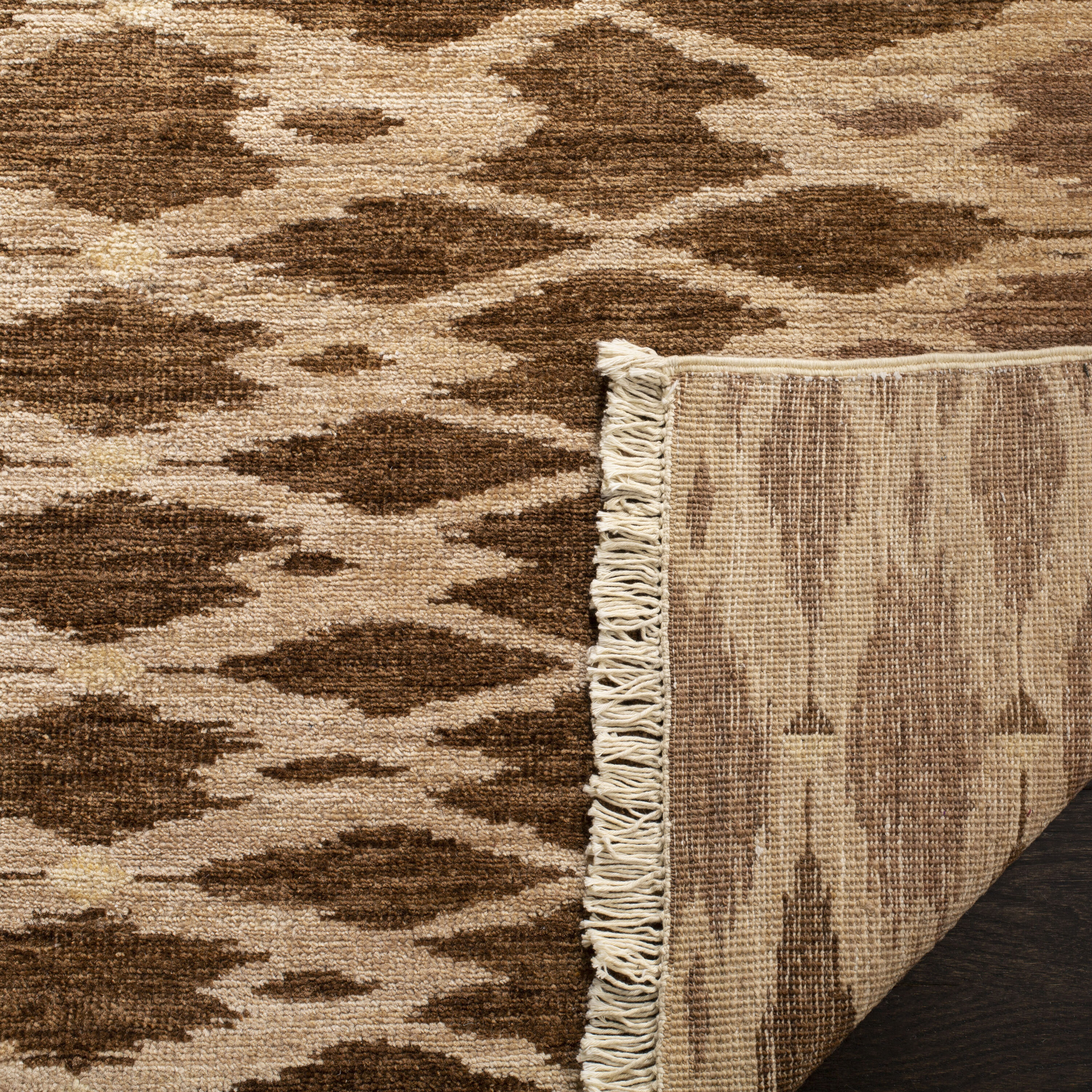 Safavieh DVE143B-5 rugs - View #3