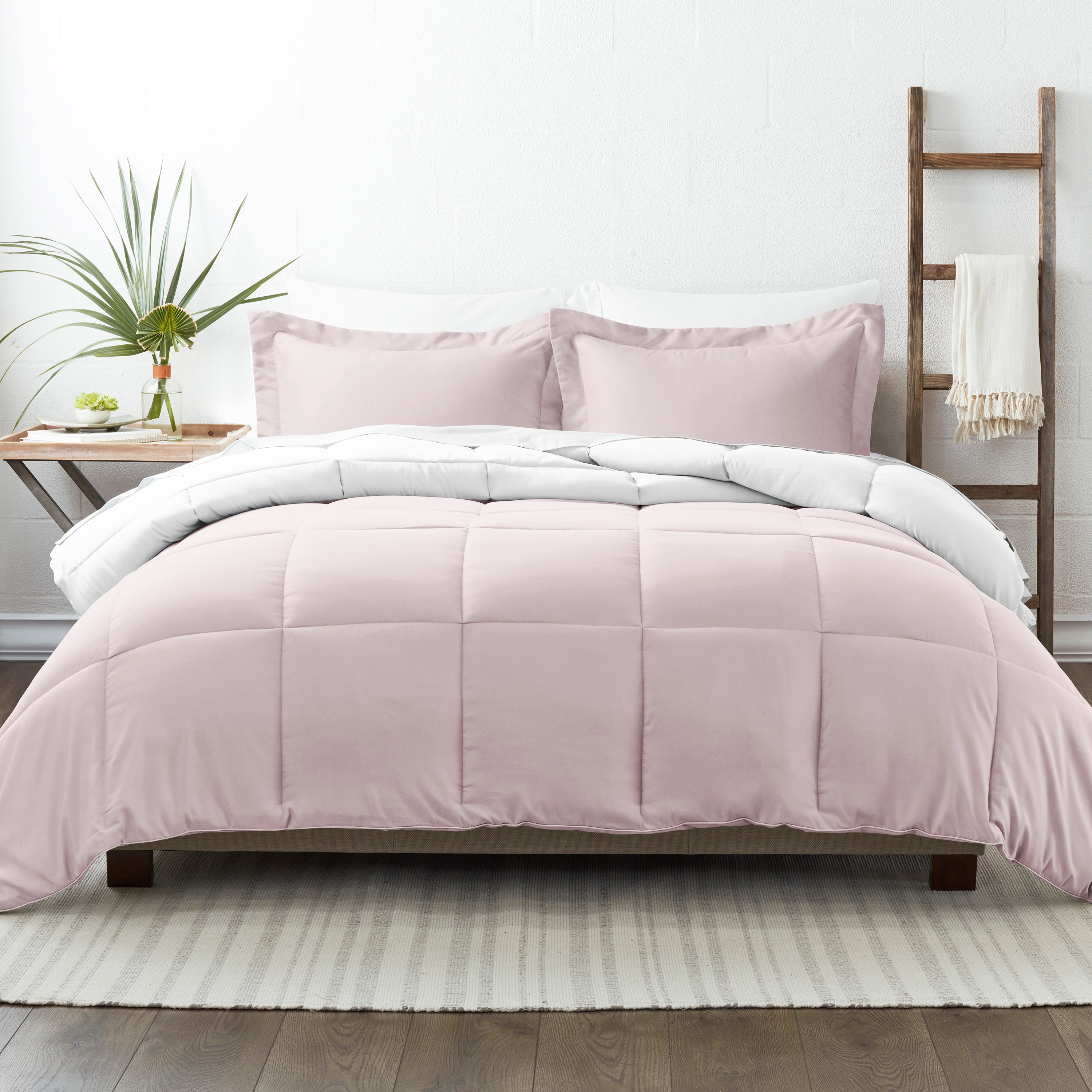 Ienjoy Home Home 3-Piece Blush and White Full/Queen Comforter Set in the  Bedding Sets department at