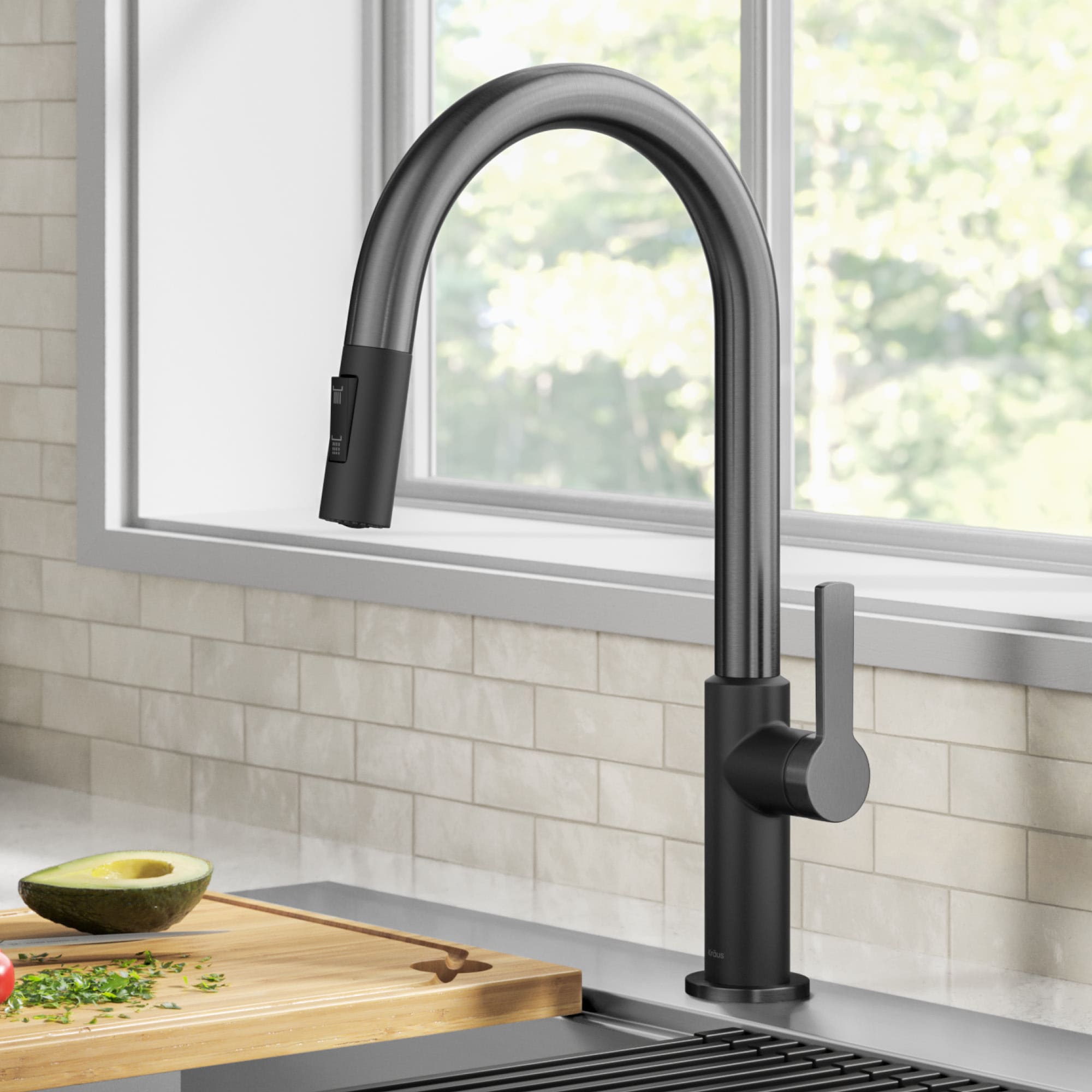 Kraus Oletto Matte Black Spot Free Black Stainless Steel Single Handle Pull Down Kitchen Faucet 5115