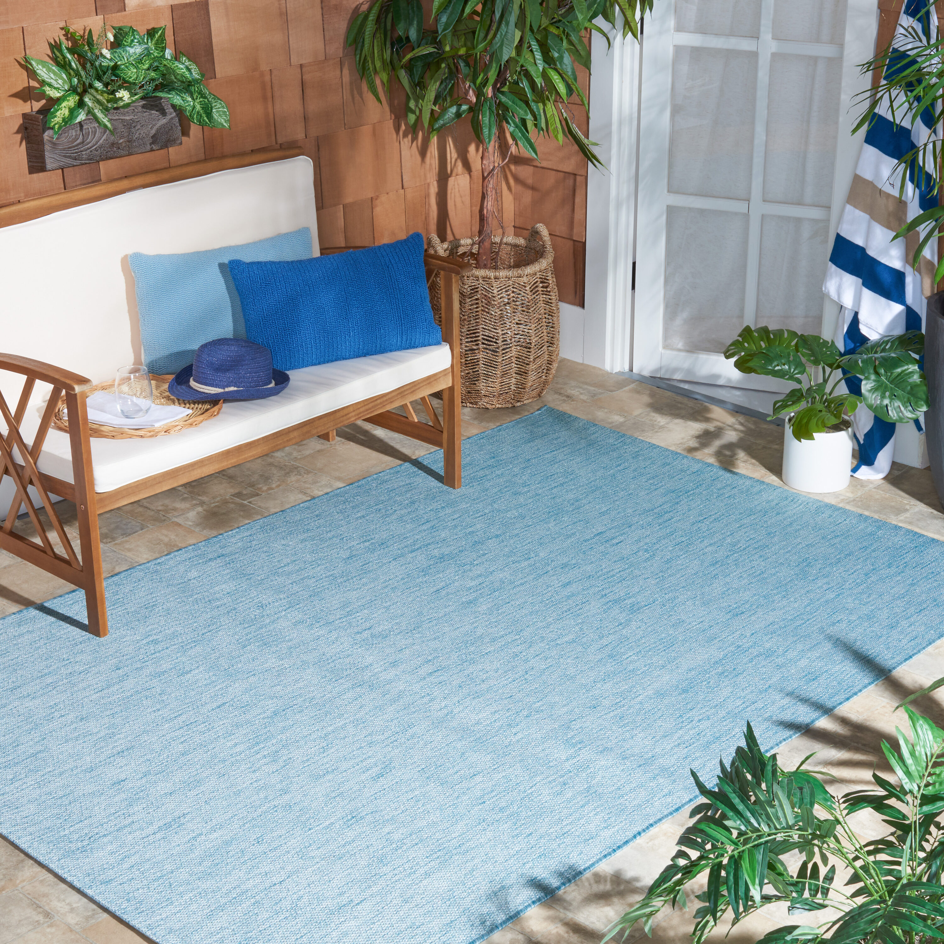 Safavieh BHS218J-5 Beach House Adina 5 x 8 (ft) Loomed Polypropylene Aqua Rectangular Indoor/Outdoor Solid Farmhouse/Cottage Area rug