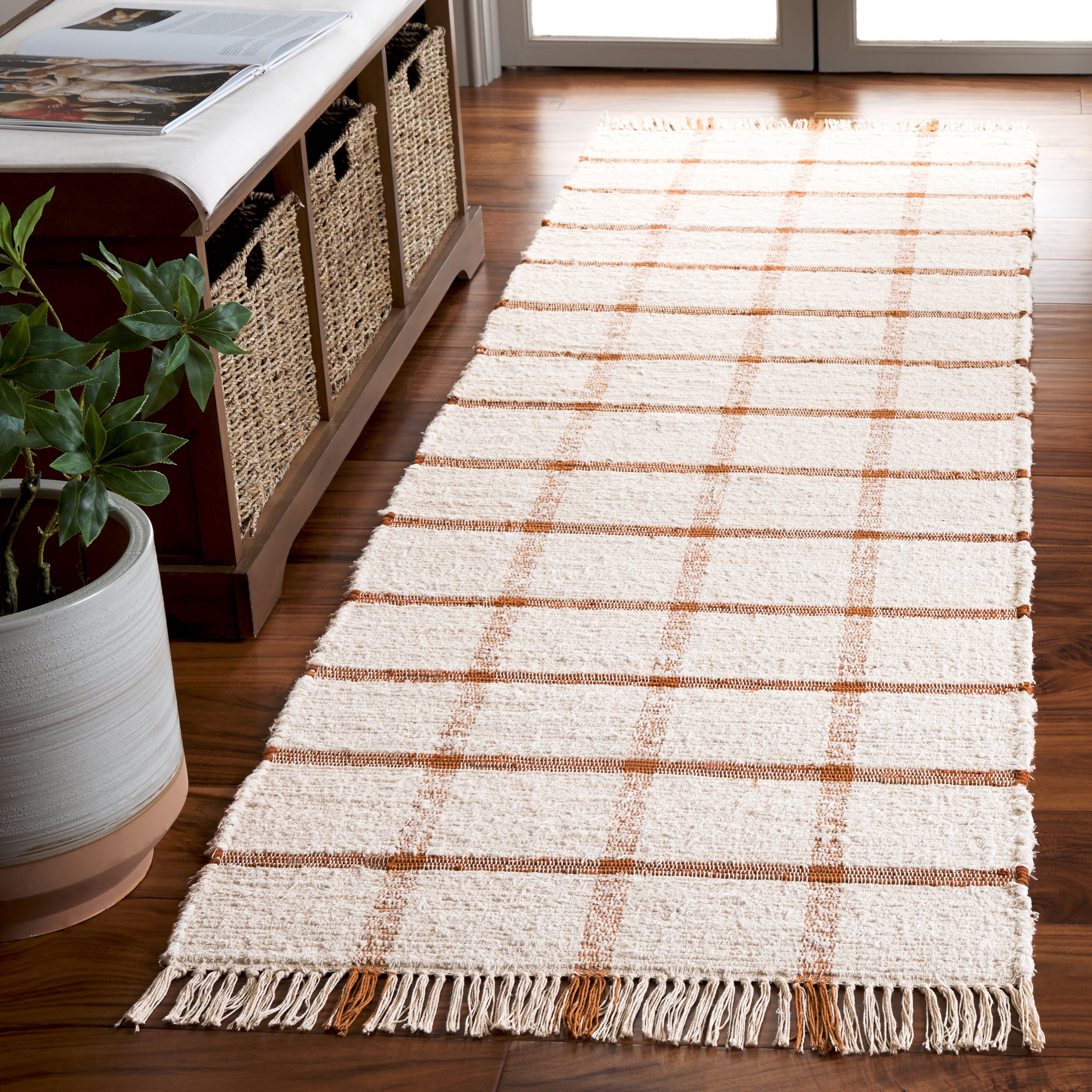  Montauk 322 Ivory/Rust Contemporary 2ft-3in x 8ft Runner Rug