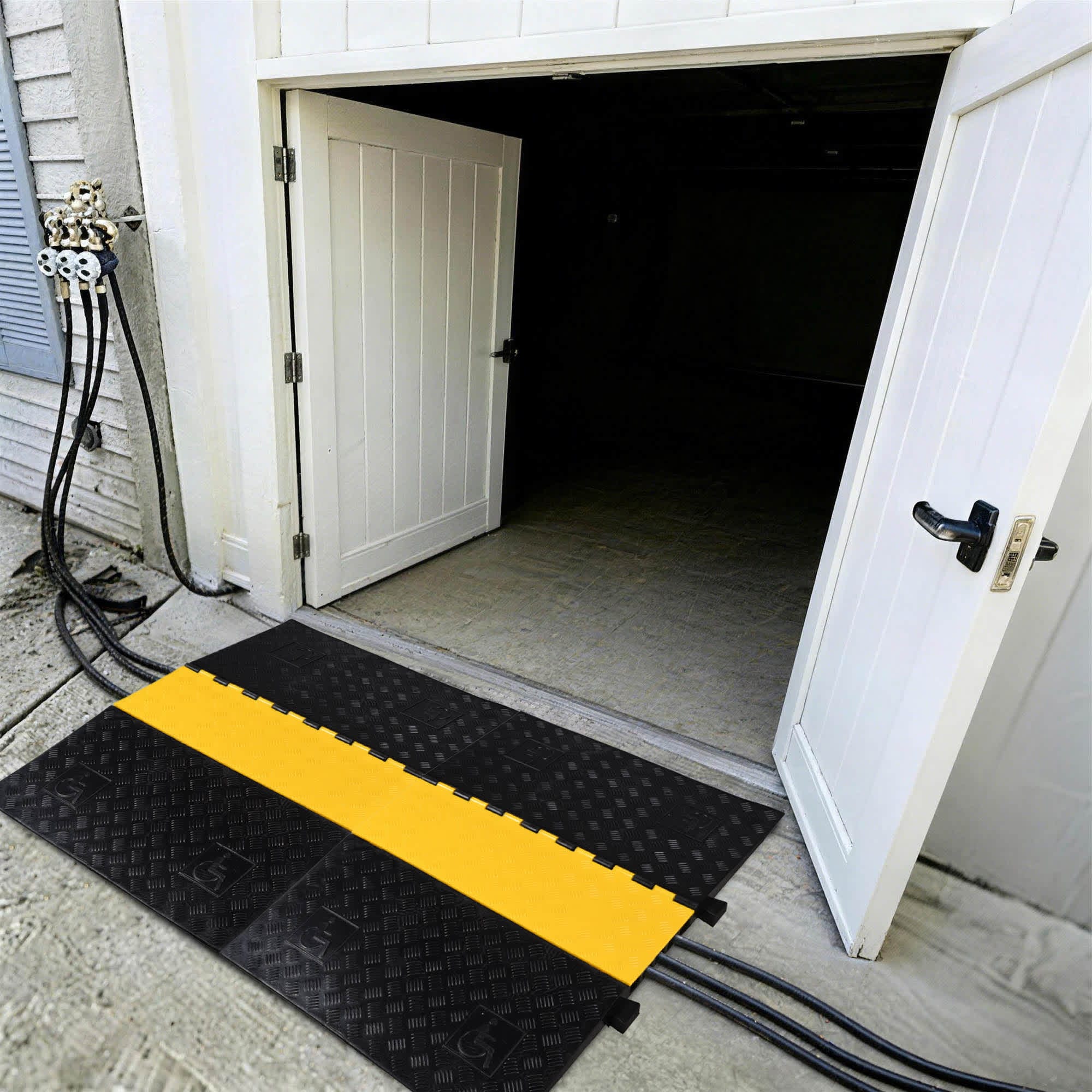 Yescom  Cable Ramp Protector 5 Channel Floor Cord Cover Speed Bump for Driveway