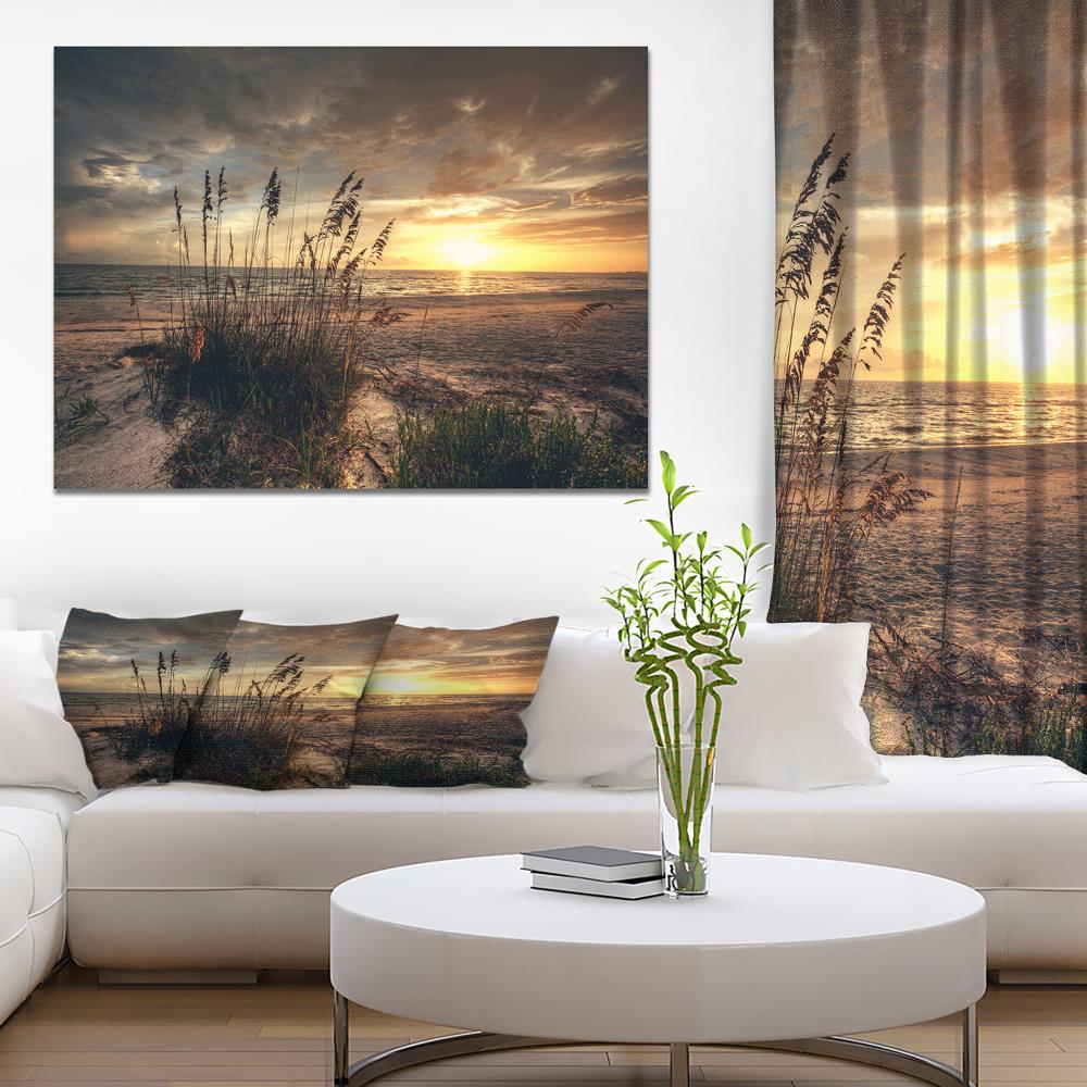 Designart 30-in H x 40-in W Coastal Print on Canvas in the Wall Art ...