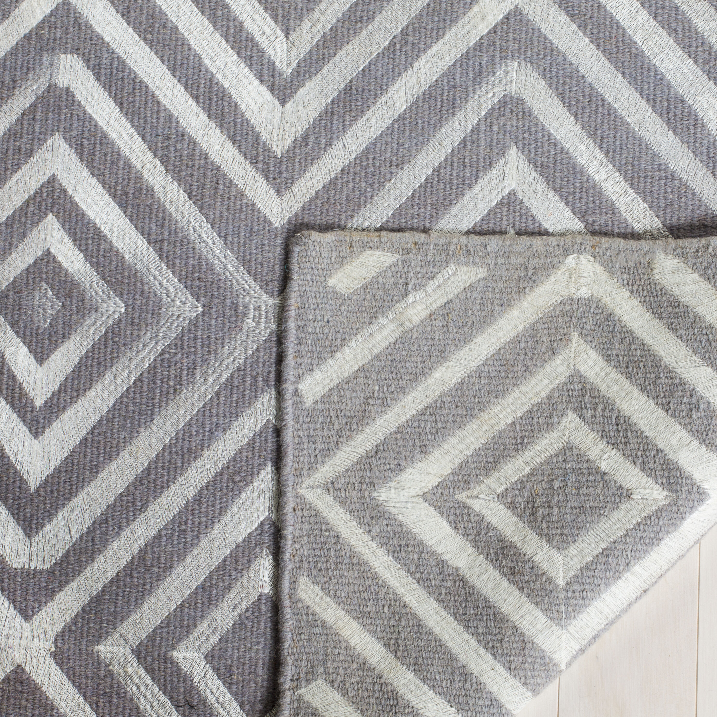 Safavieh KLM627A-8 rugs - View #4
