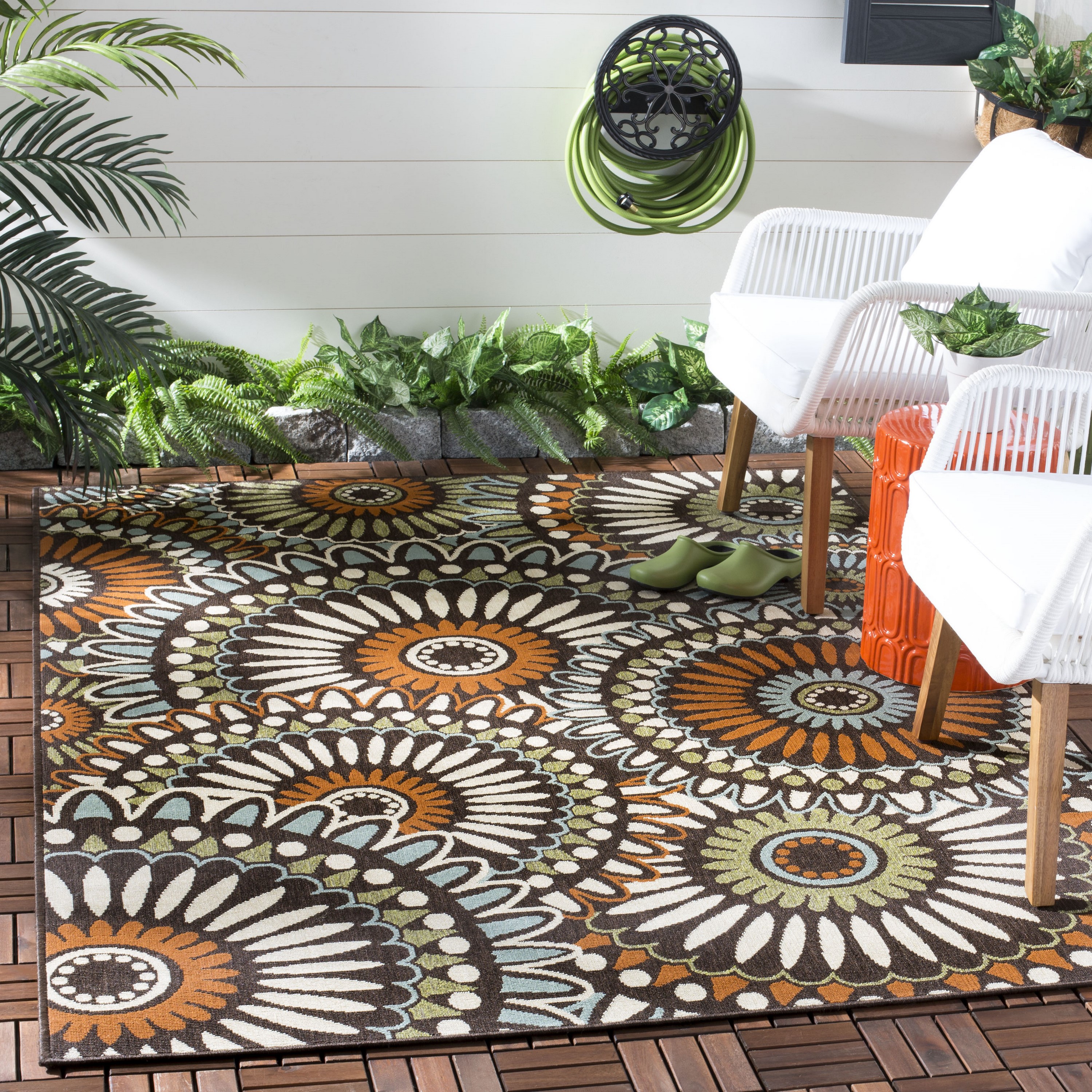 Safavieh VER091-0725-3 Veranda Sissy 3 x 5 (ft) Loomed Synthetic Chocolate/Terracotta Rectangular Indoor/Outdoor Floral/Botanical Coastal Throw rug