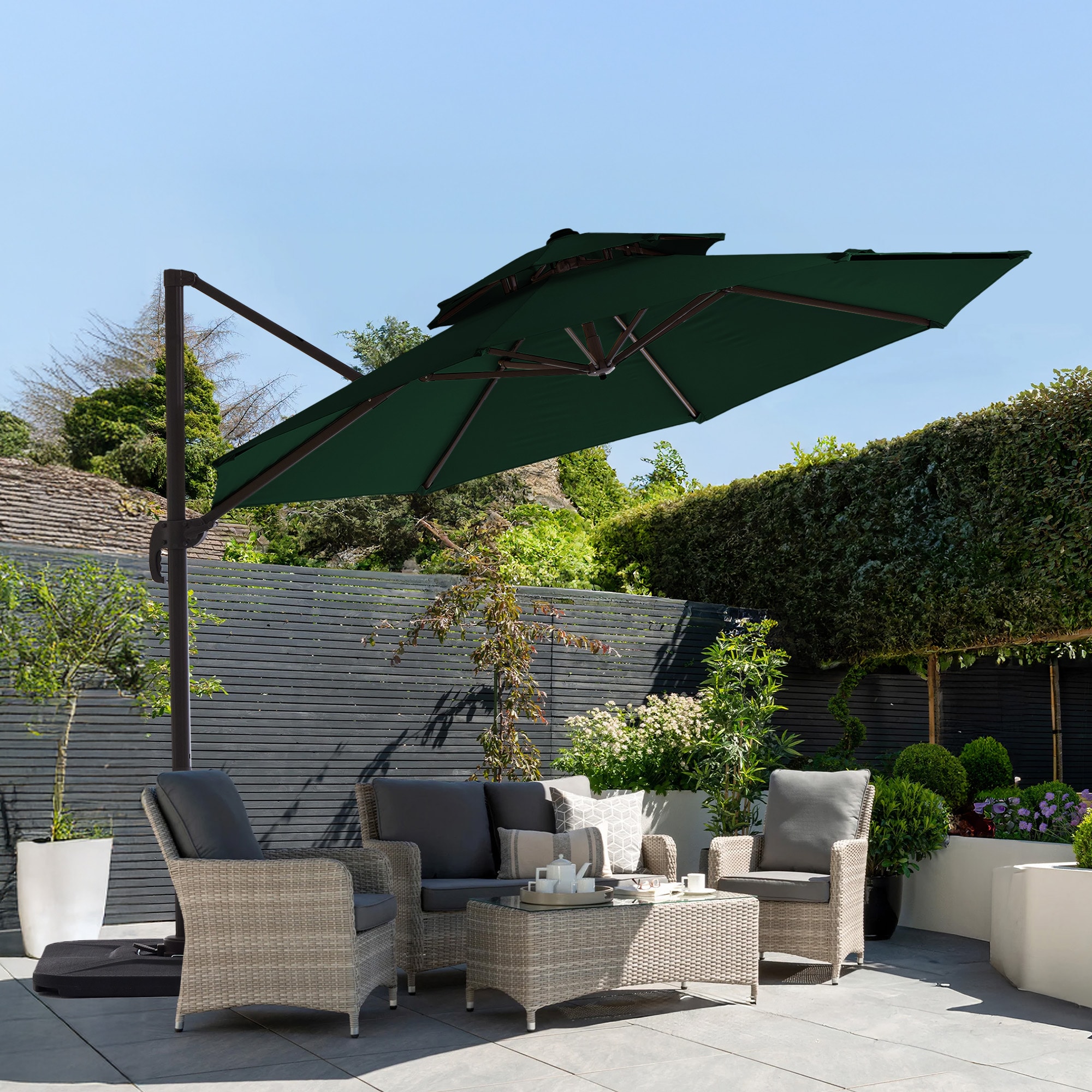 JEAREY BLDSG-WT 10-ft Aluminum Green Crank Cantilever Patio Umbrella with Base
