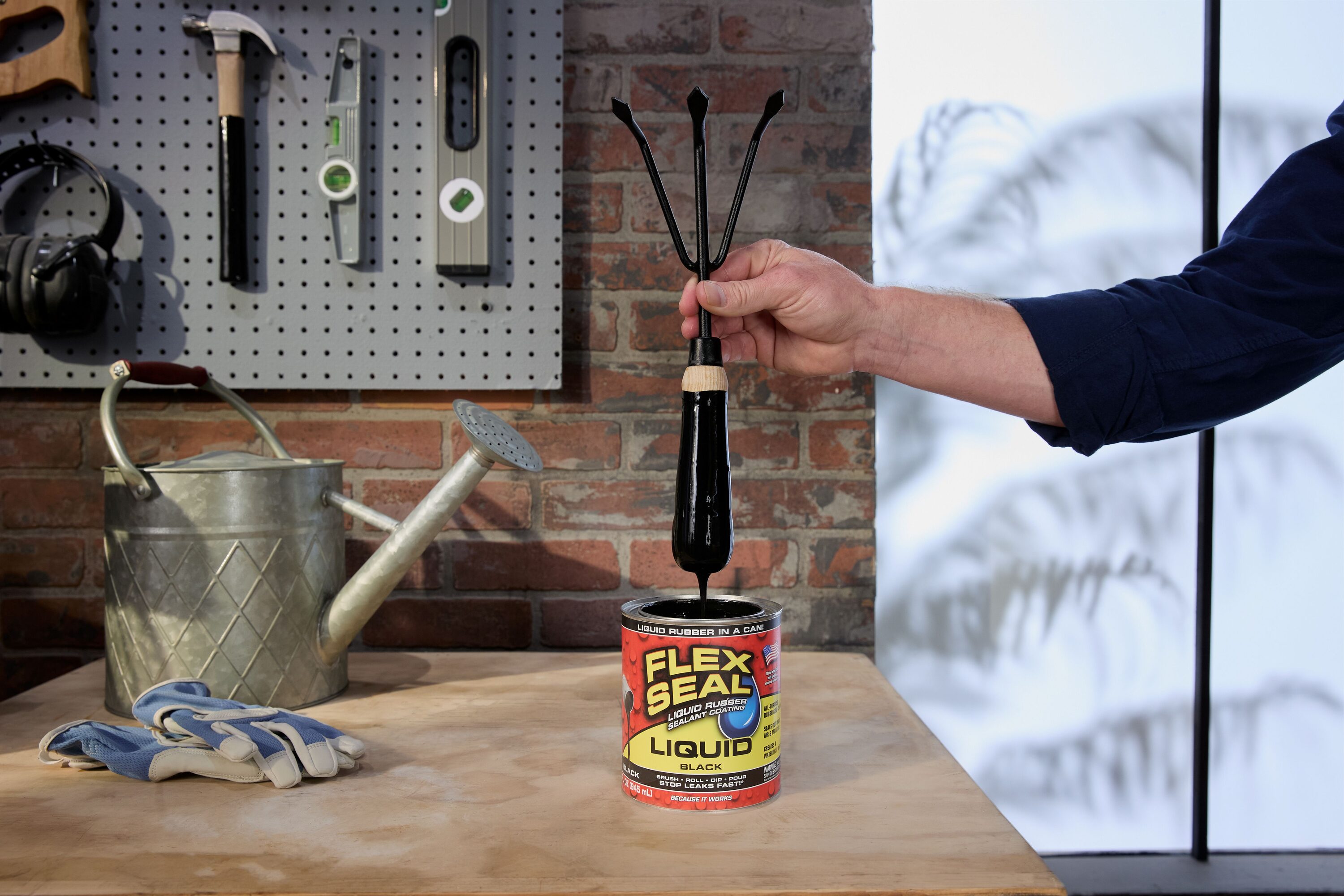 Flex Seal LFSBLKR32 Plastic-Dip-Coating - View #3