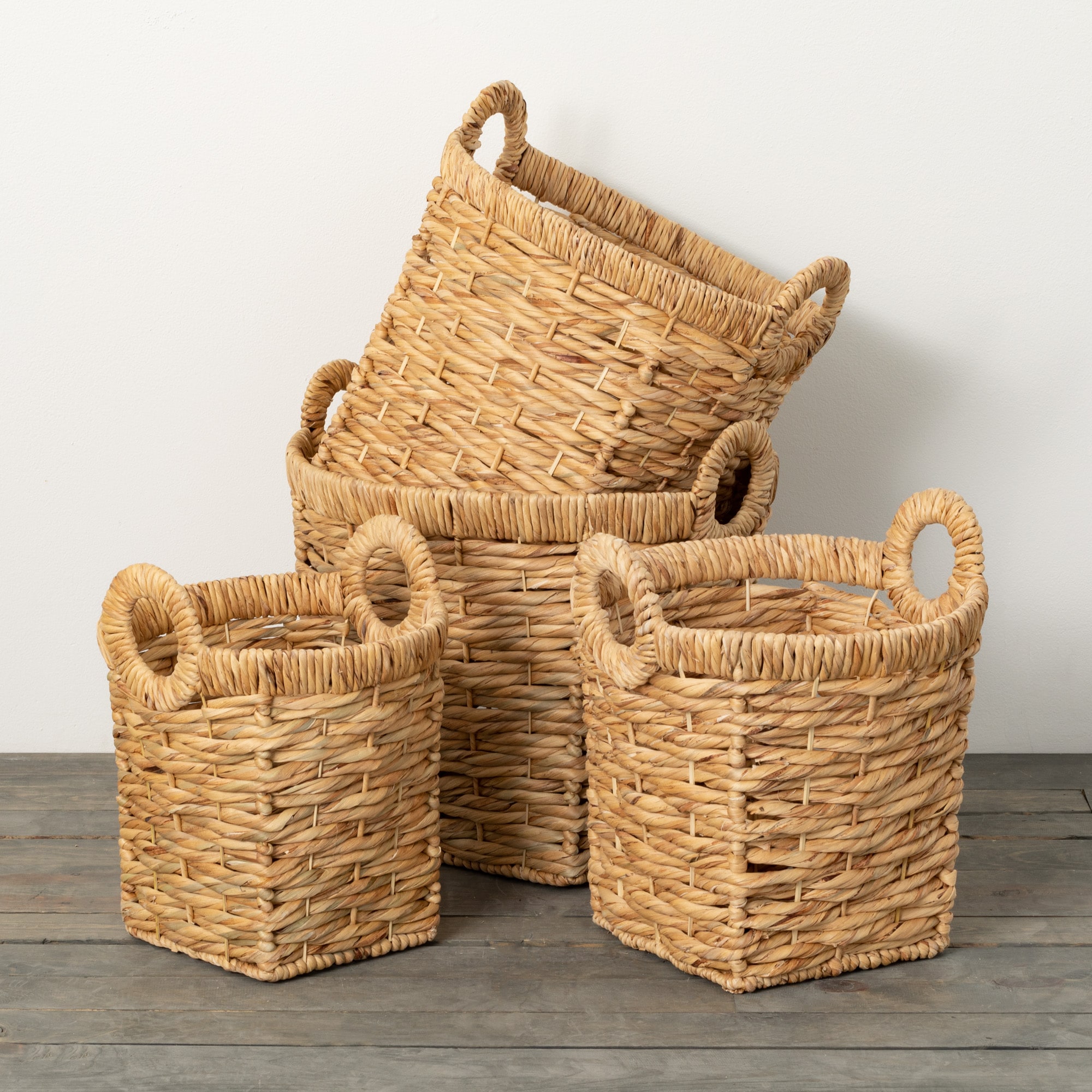 Sullivans N2817 4 -Pack ( 16.75-in W x 16.25-in H x 17.25-in D ) Brown Water hyacinth Stackable Basket