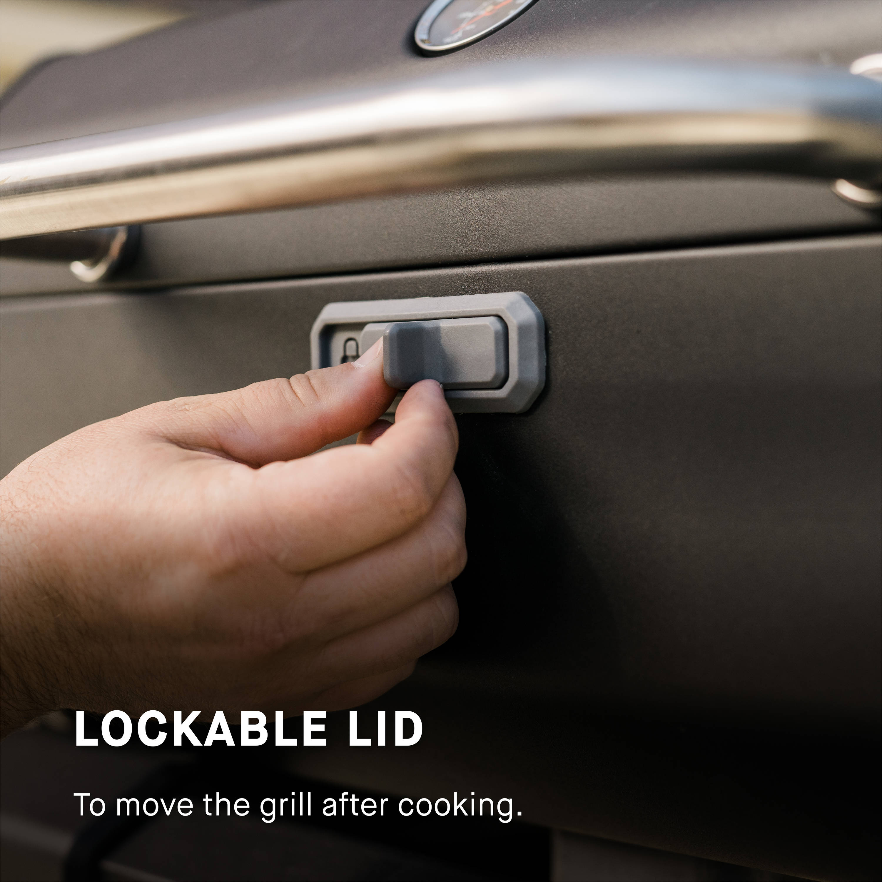 Masterbuilt 200-Sq. in Black Portable Charcoal Grill in the