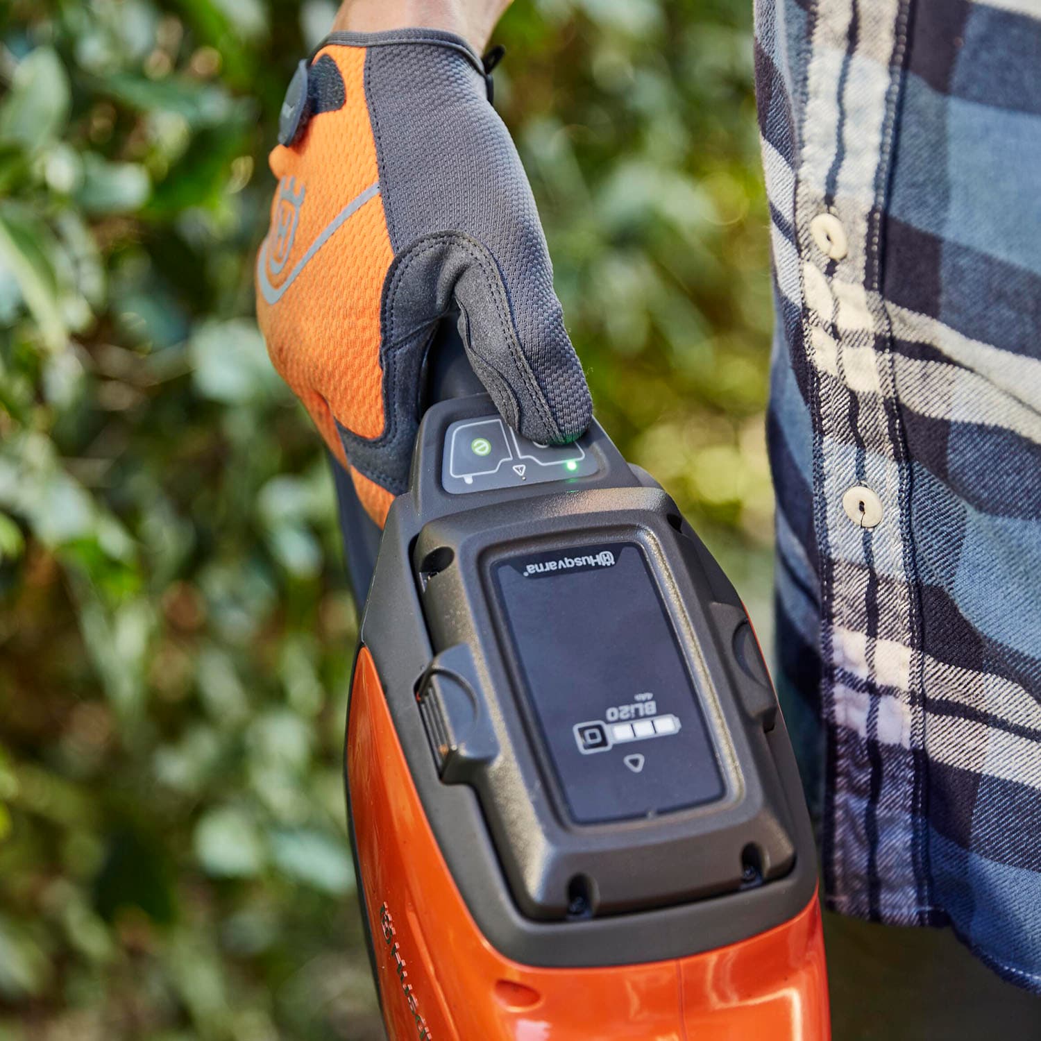 Husqvarna 967098606 Cordless-Hedge-Trimmers - View #4