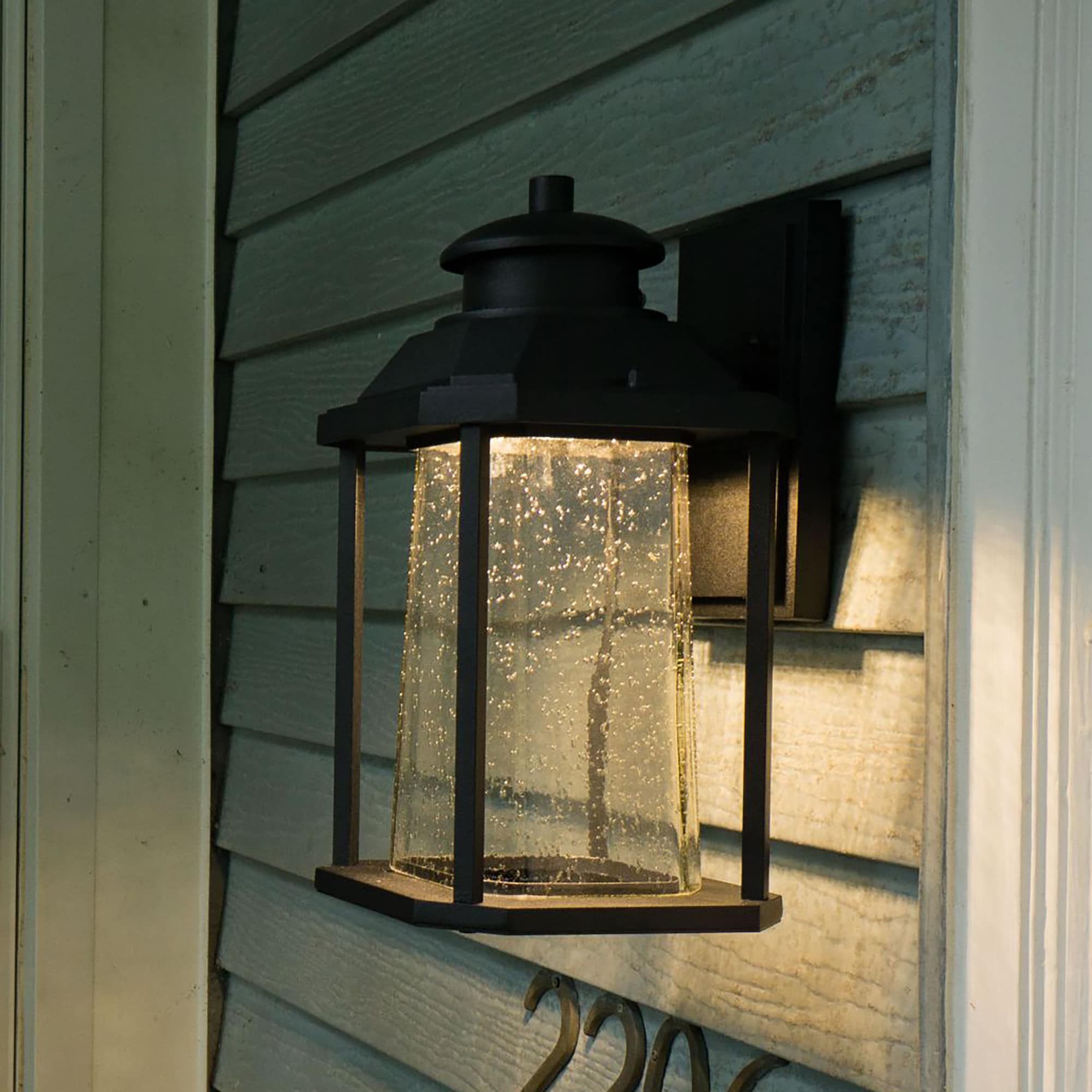 Cascadia T0309 Freeport 13.5-in H Matte Black Hardwired Dusk to Dawn Integrated LED Outdoor Wall Light