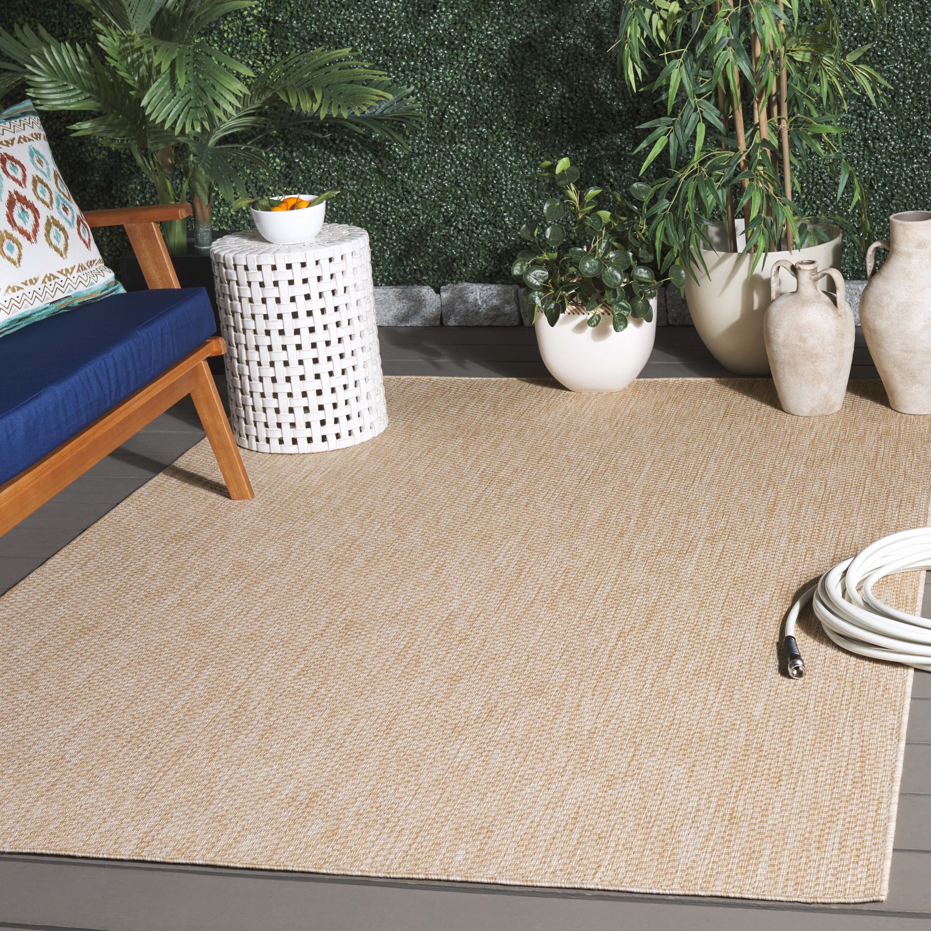 Beach House 9 x 12 (ft) Loomed Polyester/Polypropylene Natural Rectangular Indoor Solid Spot Clean Only Area rug