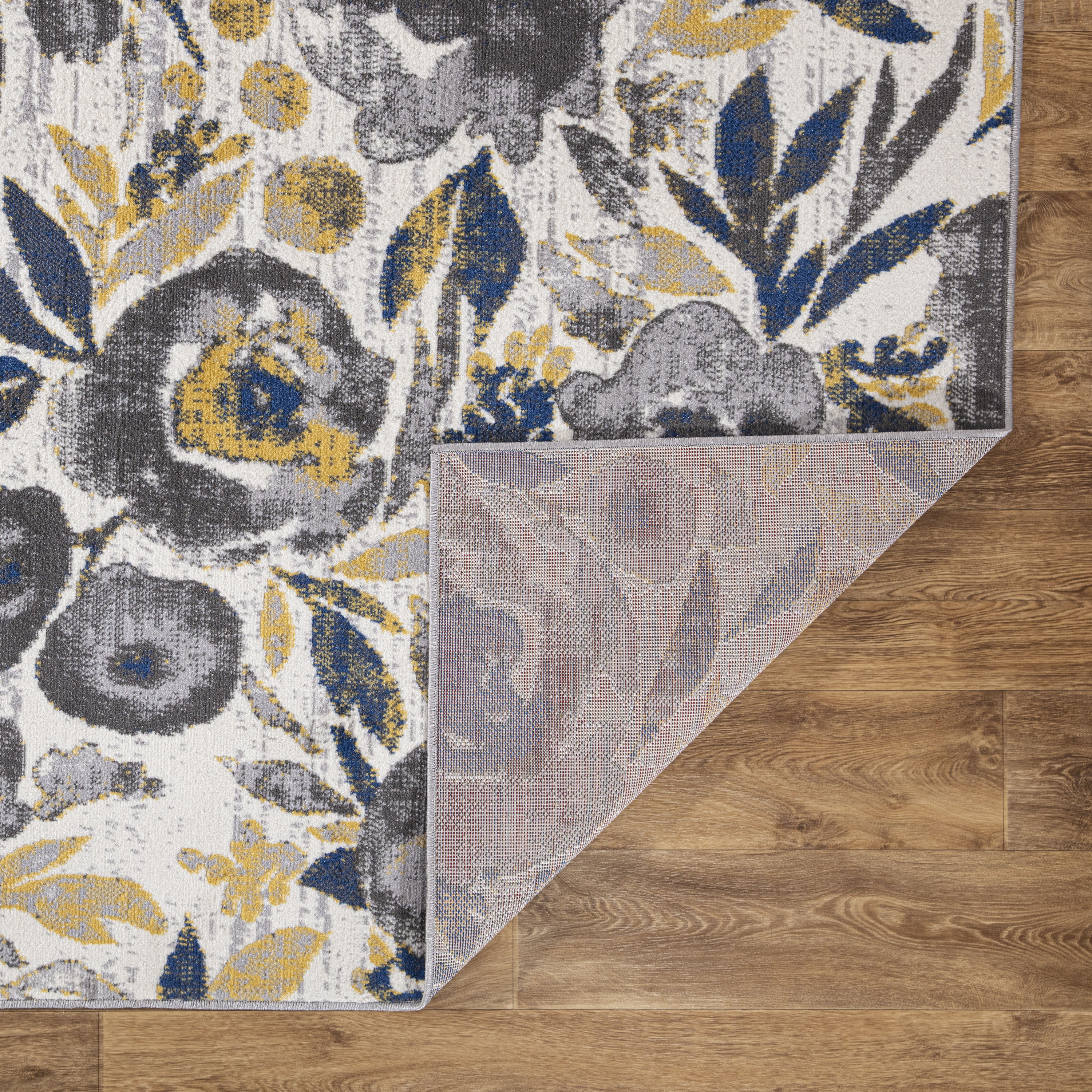 Ivory Floral Bliss 5' x 7' Easy-Care Synthetic Area Rug