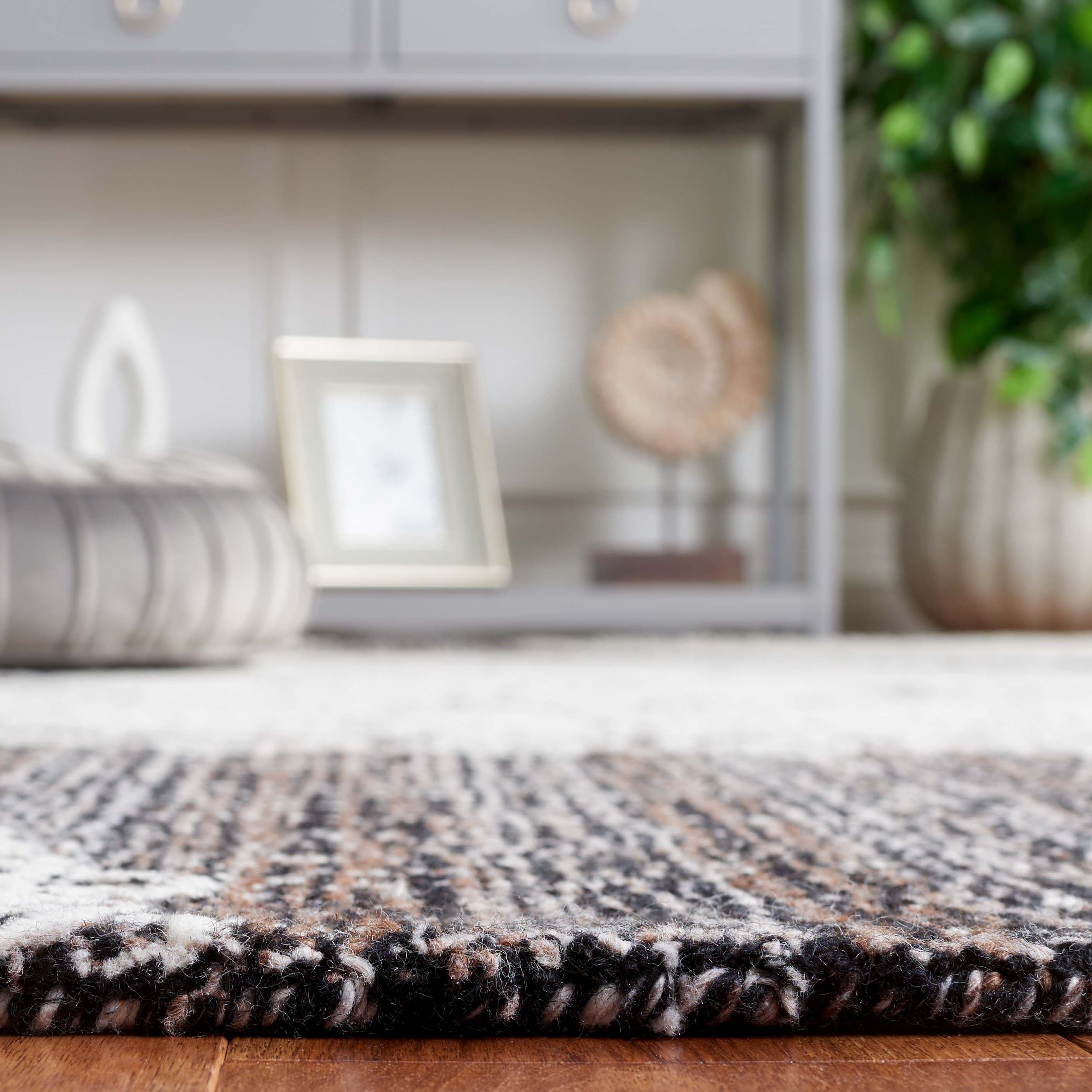 Safavieh EBN106T-4 rugs - View #4
