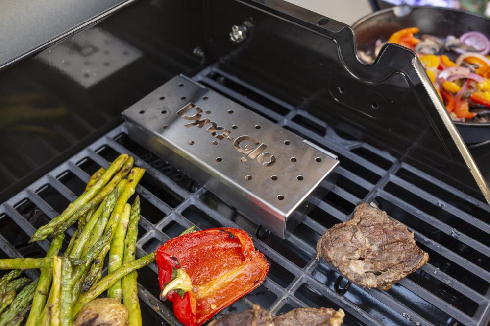 DynaGlo 8.86in L x 3.54in W x 1.57in H Stainless Steel Smoker Box