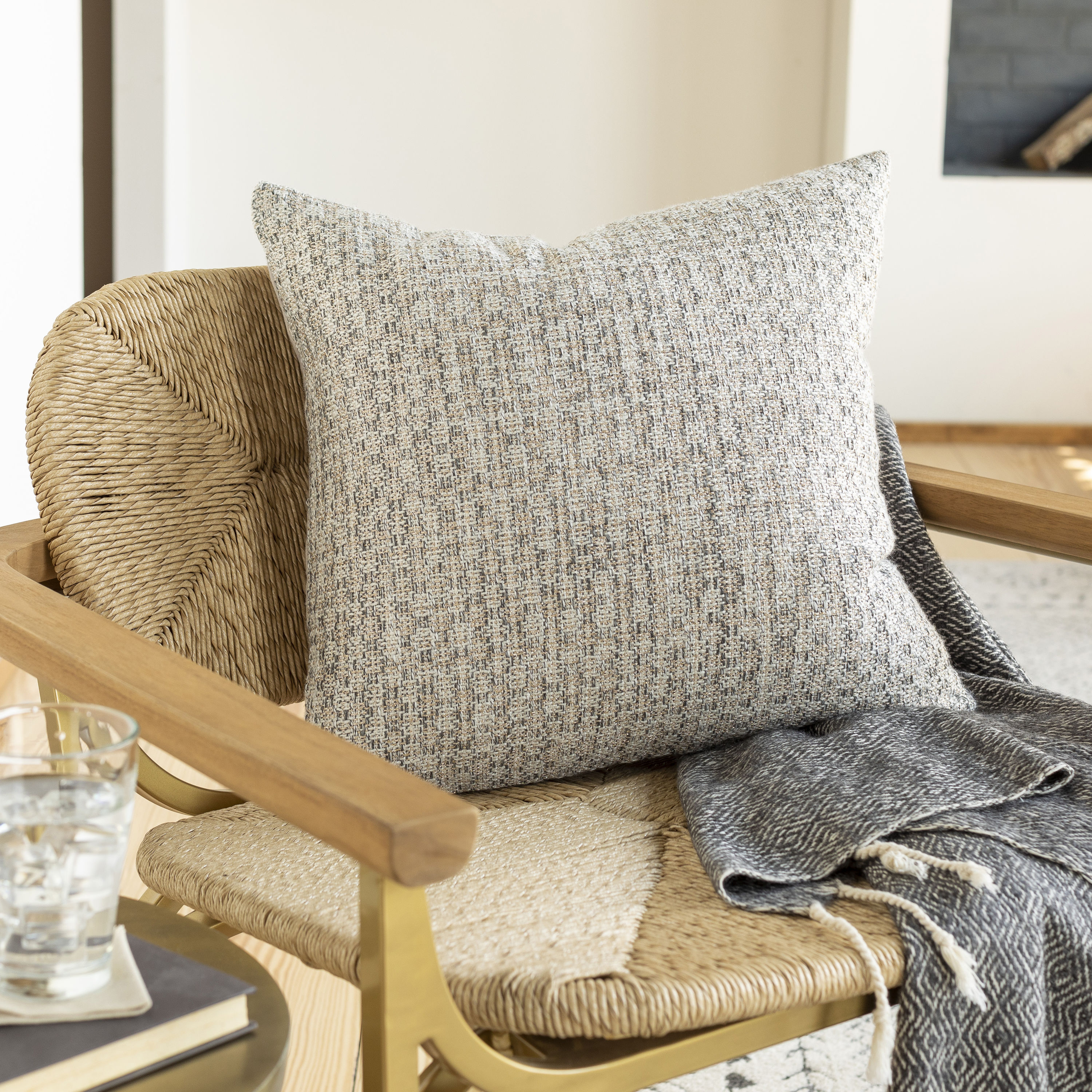 Surya HDI001-2222P Accent-Pillows - View #2