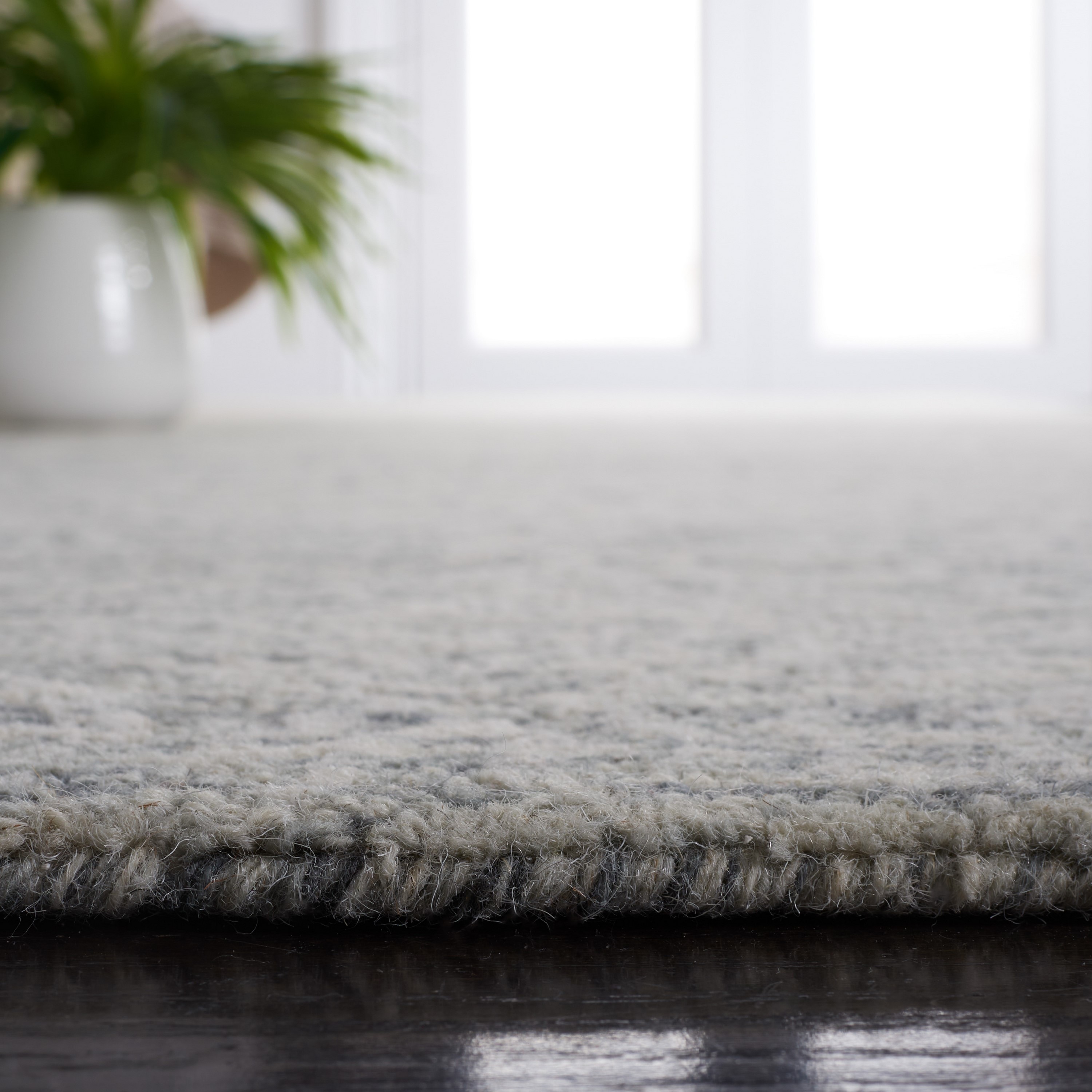 Safavieh MET998H-5 rugs - View #4