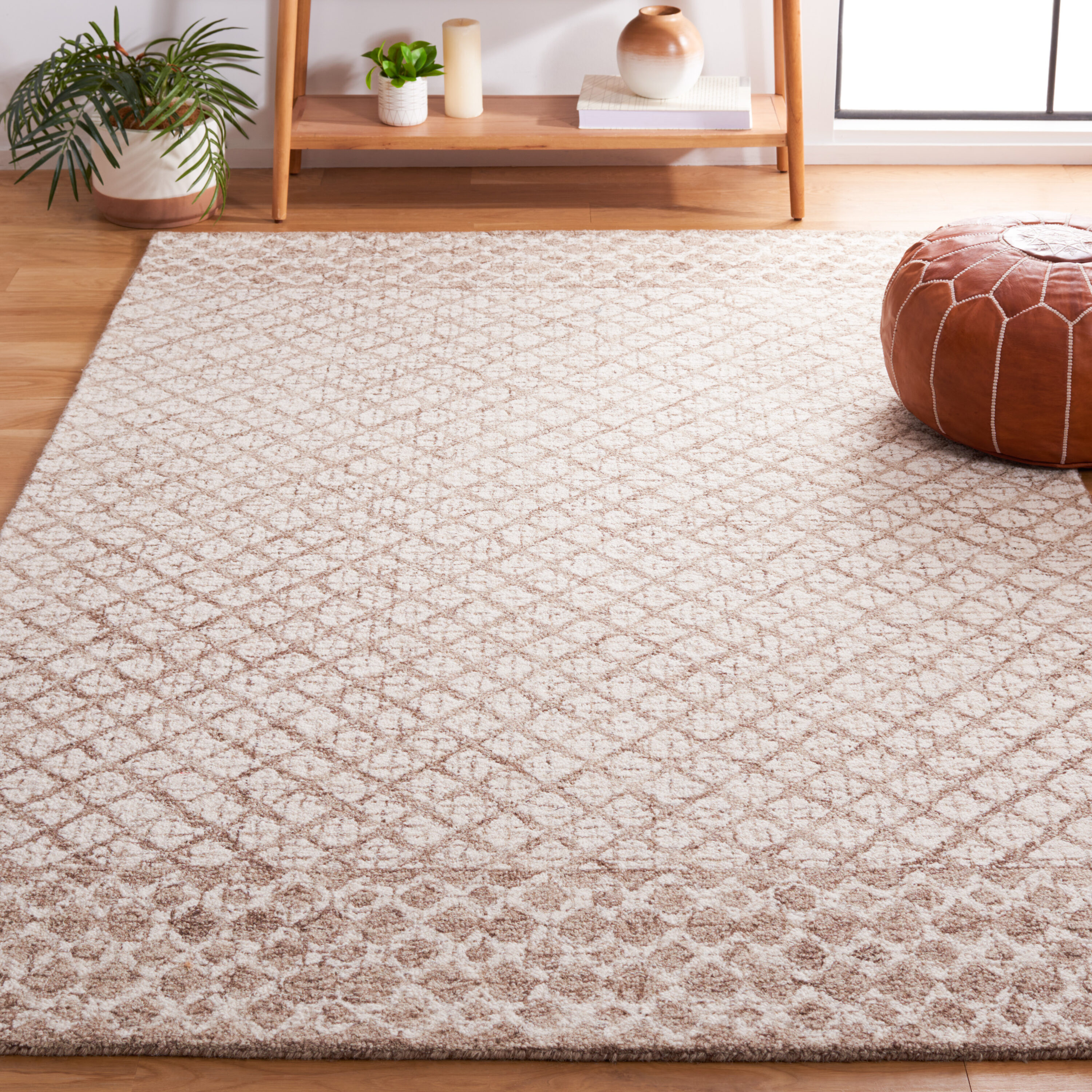 Abstract 5 x 8 (ft) Tufted Wool Ivory/Brown Rectangular Indoor Mid-Century Modern Professionally Clean Only Area rug