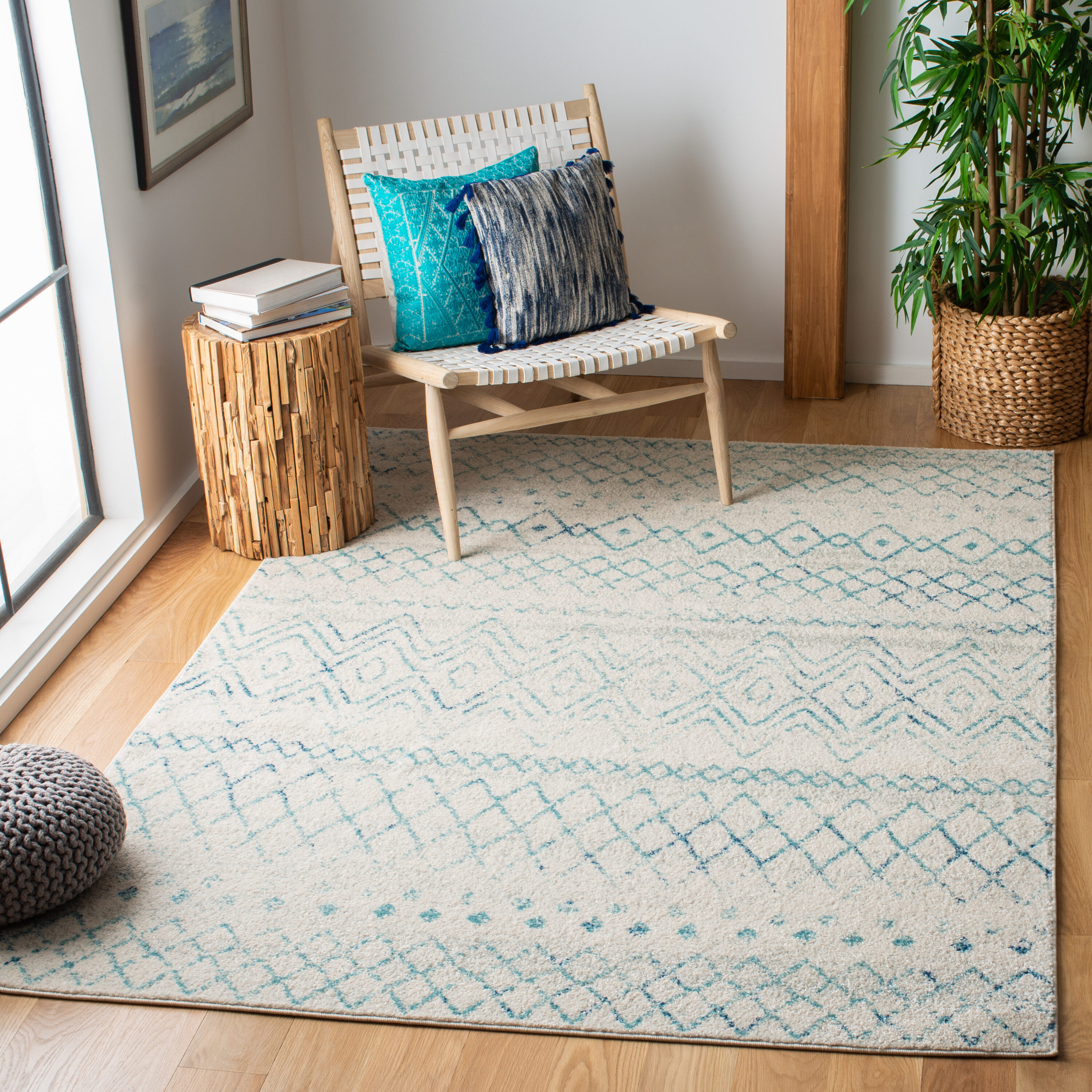 Safavieh MAD798C-4 Madison Kalab 4 x 6 (ft) Loomed Synthetic Ivory/Aqua Rectangular Indoor Distressed/Overdyed Bohemian/Eclectic Area rug