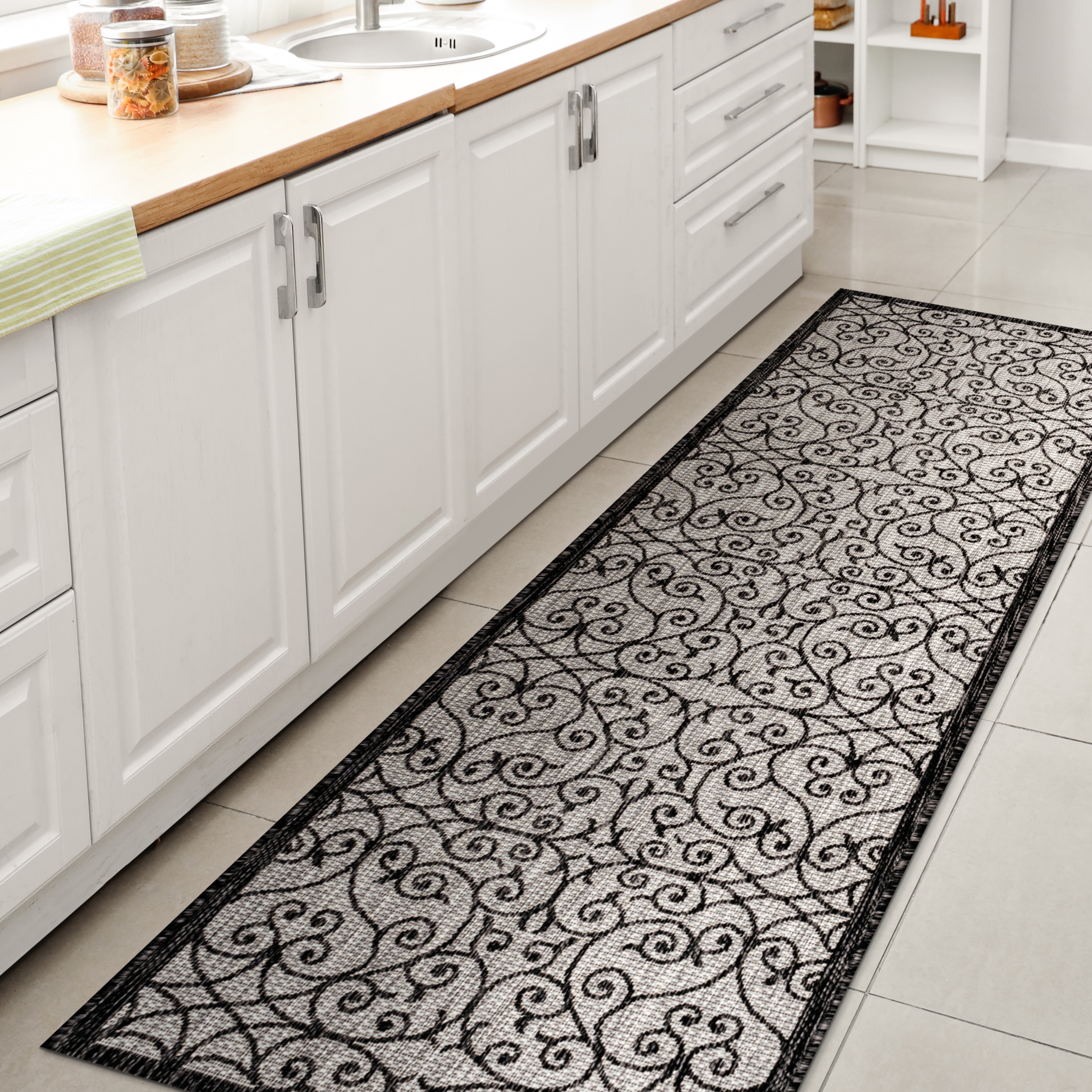 JONATHAN  Y SMB107E-28 Santa Monica Madrid Filigree Textured Weave 2 x 8 (ft) Loomed Polypropylene Gray/Black Rectangular Indoor/Outdoor Border French Country Runner rug