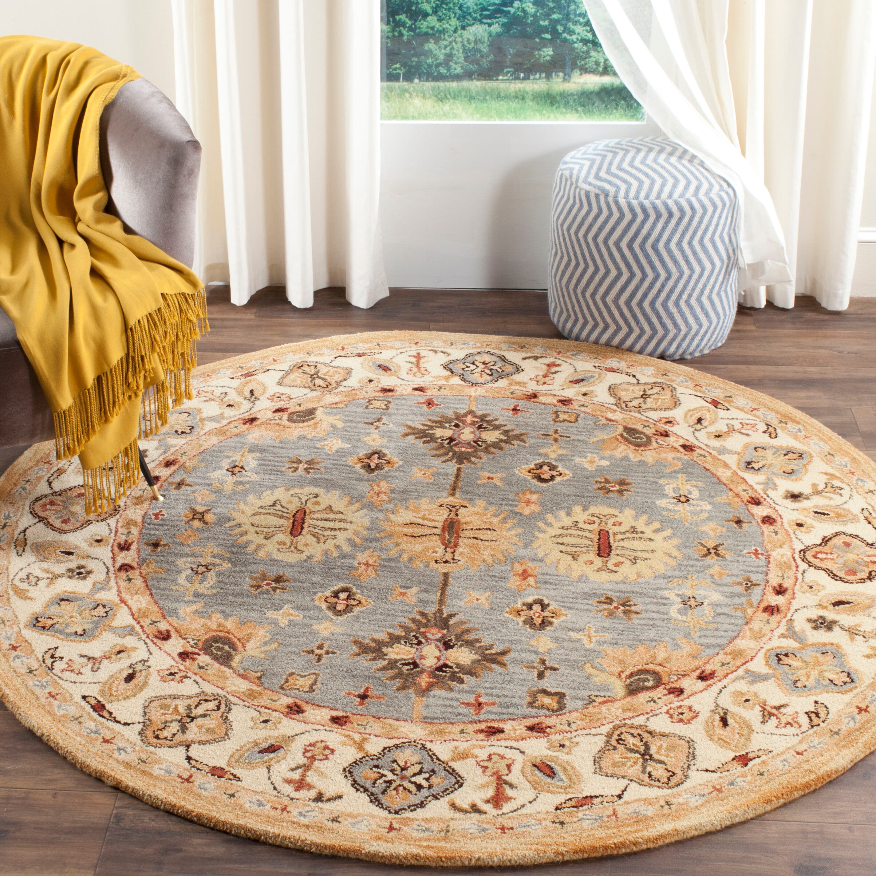 Safavieh AT847A-6R Antiquity Shahbad 6 x 6 (ft) Tufted Wool Blue/Ivory Round Indoor Floral/Botanical Vintage Area rug