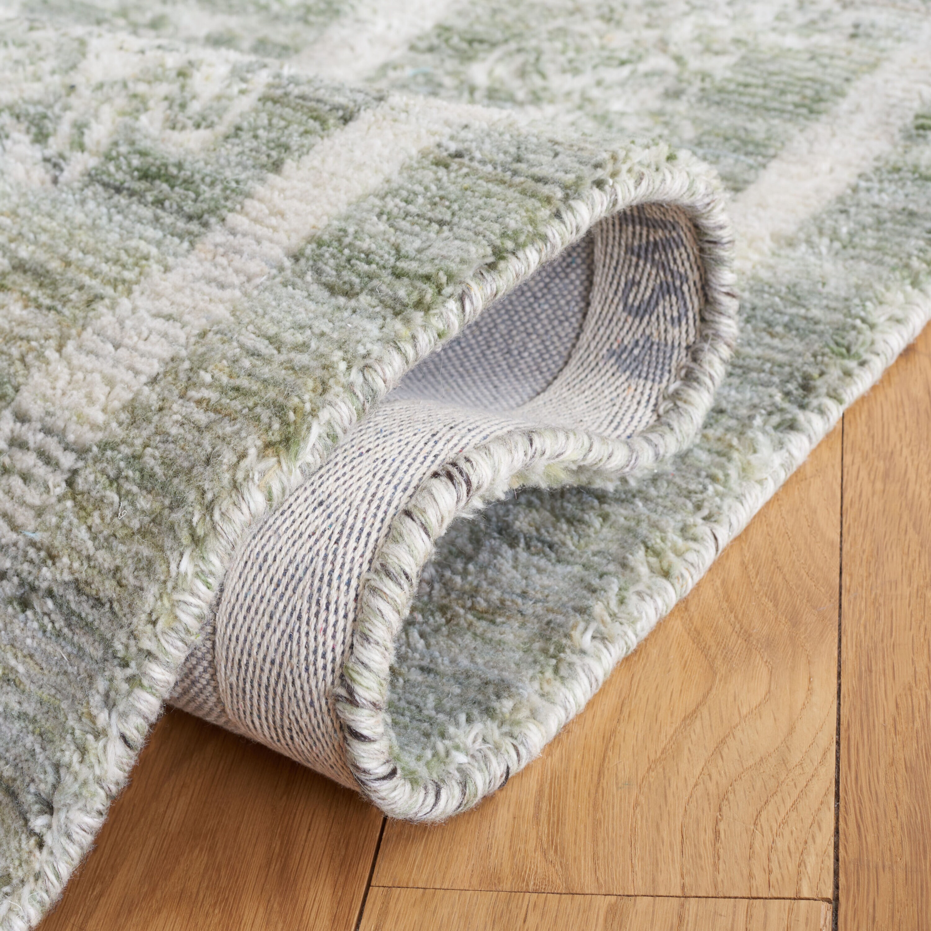Safavieh MRQ108Y-5 rugs - View #7