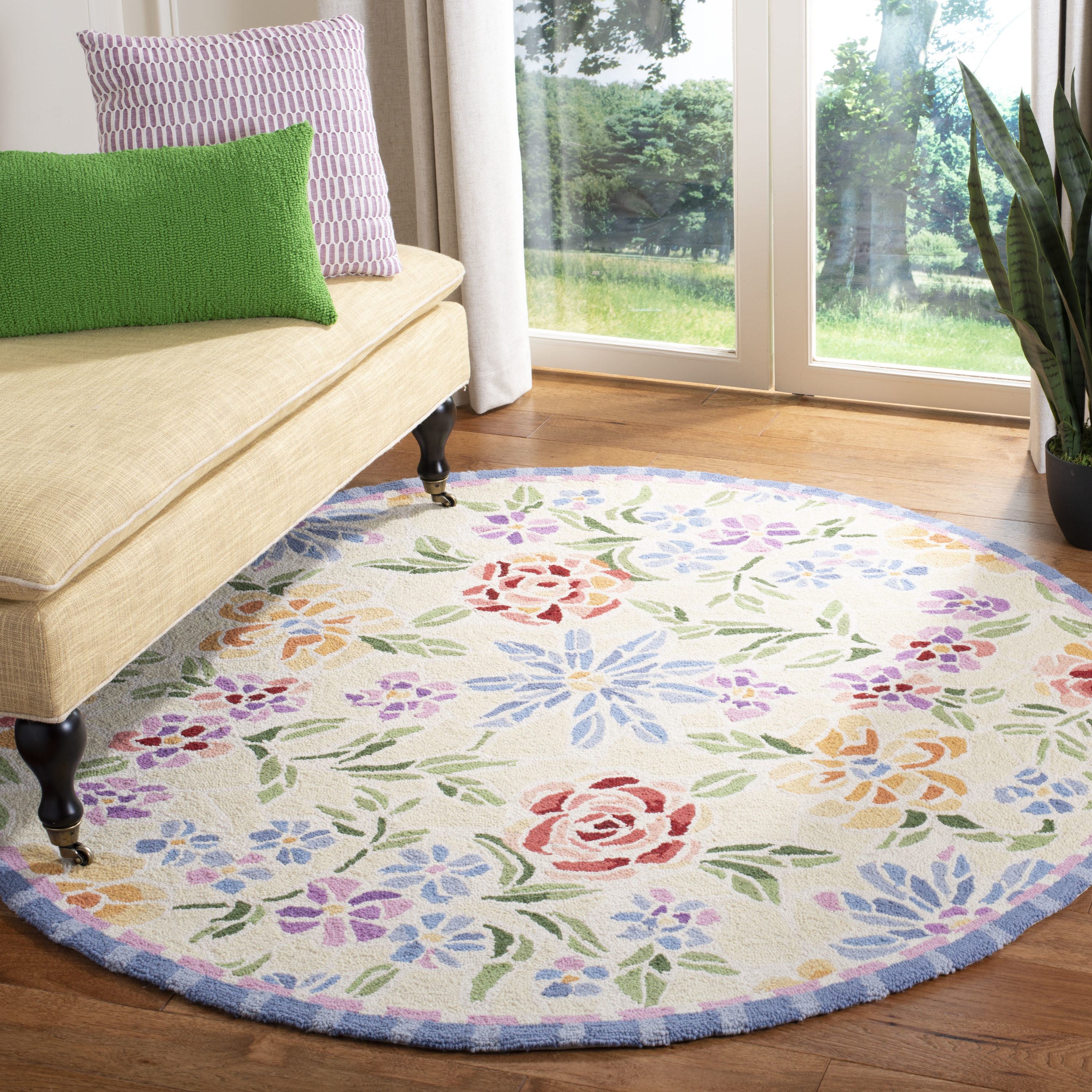Safavieh HK214A-5R rugs - View #2