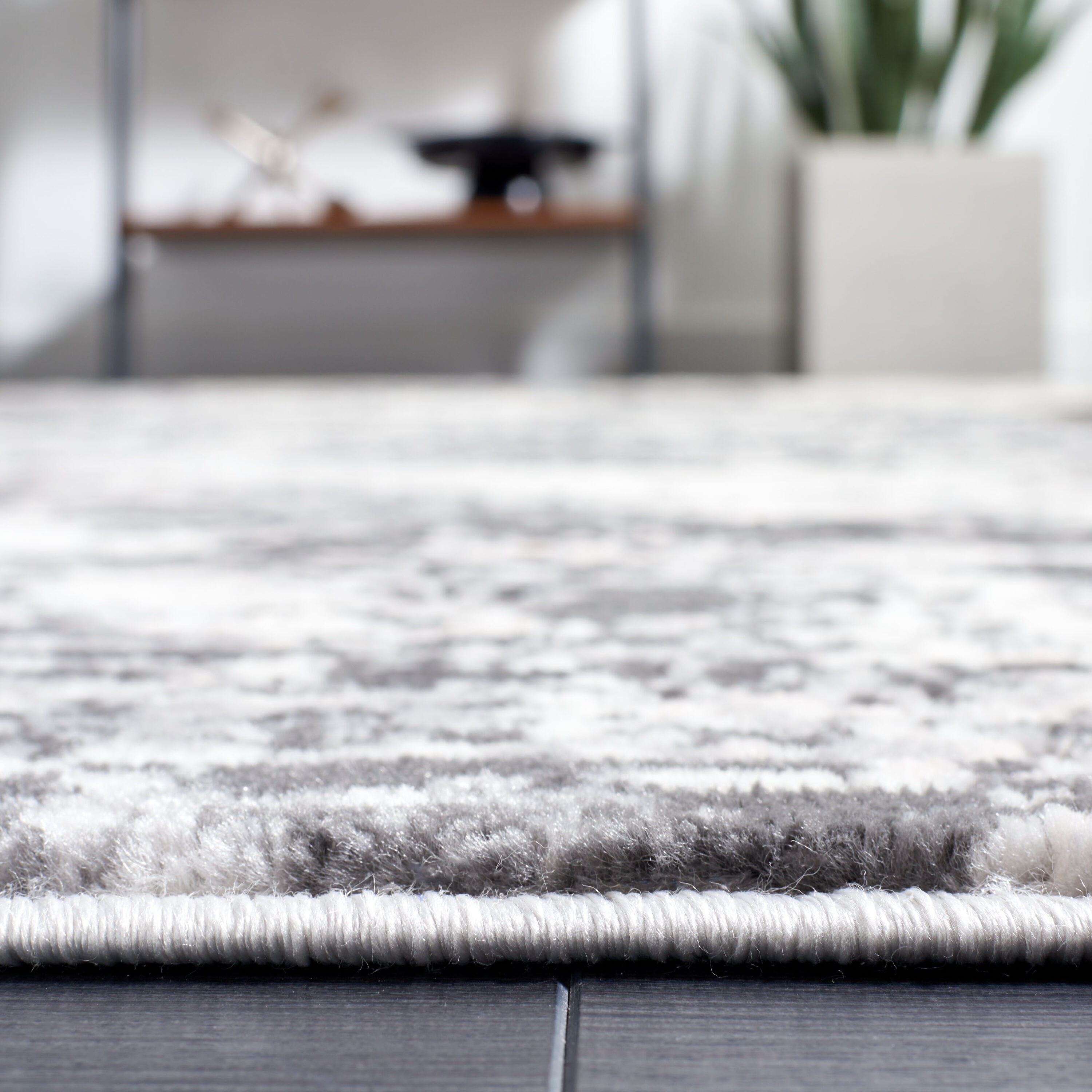 Safavieh LGN570F-7SQ rugs - View #4