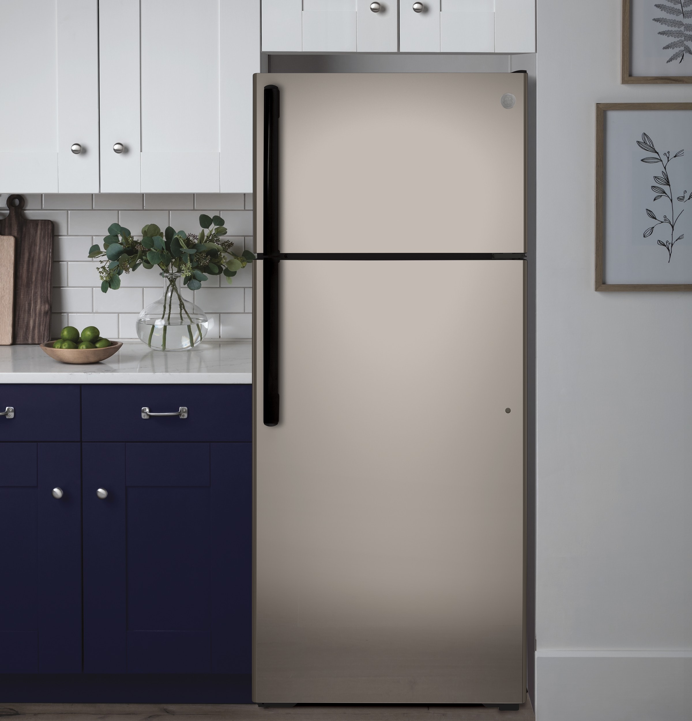 GE GIE18GCNRSA Top-Freezer-Refrigerators - View #7