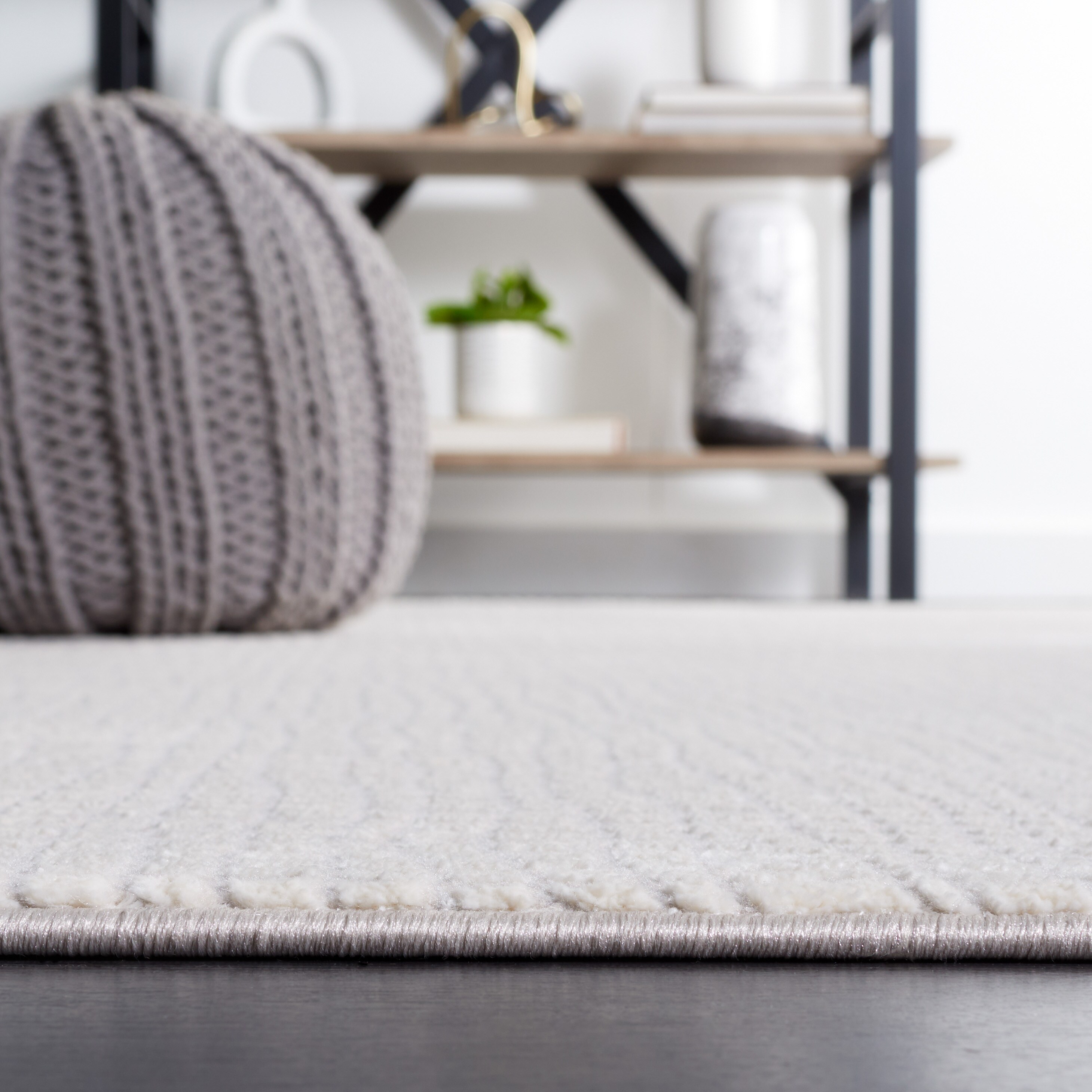 Safavieh CON110B-4 rugs - View #5