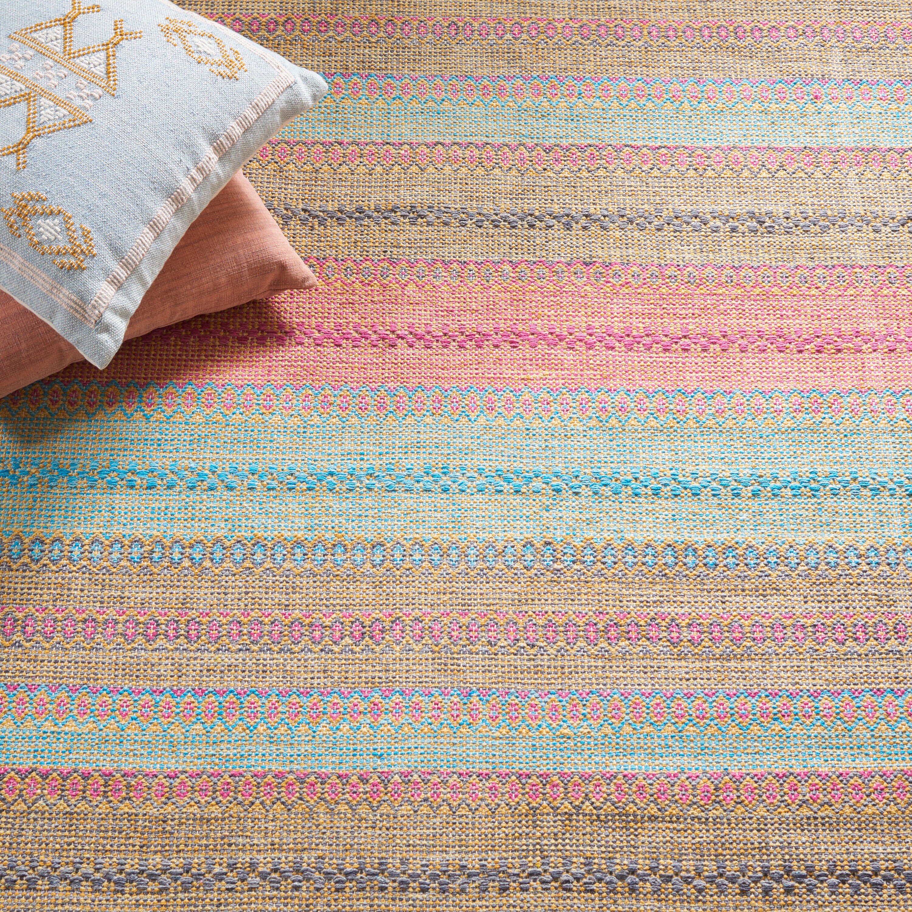 Safavieh MTK851U-8 rugs - View #5