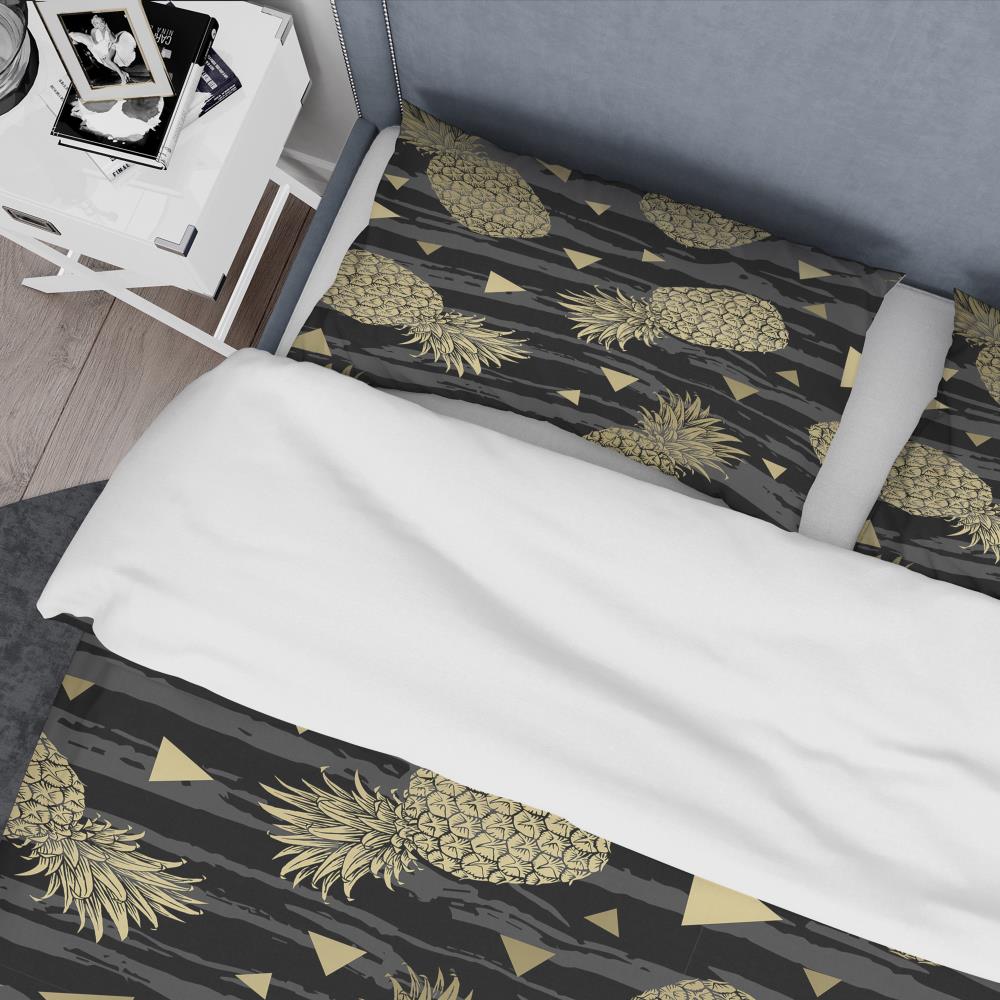 Designart BED24374-Q bedding - View #4