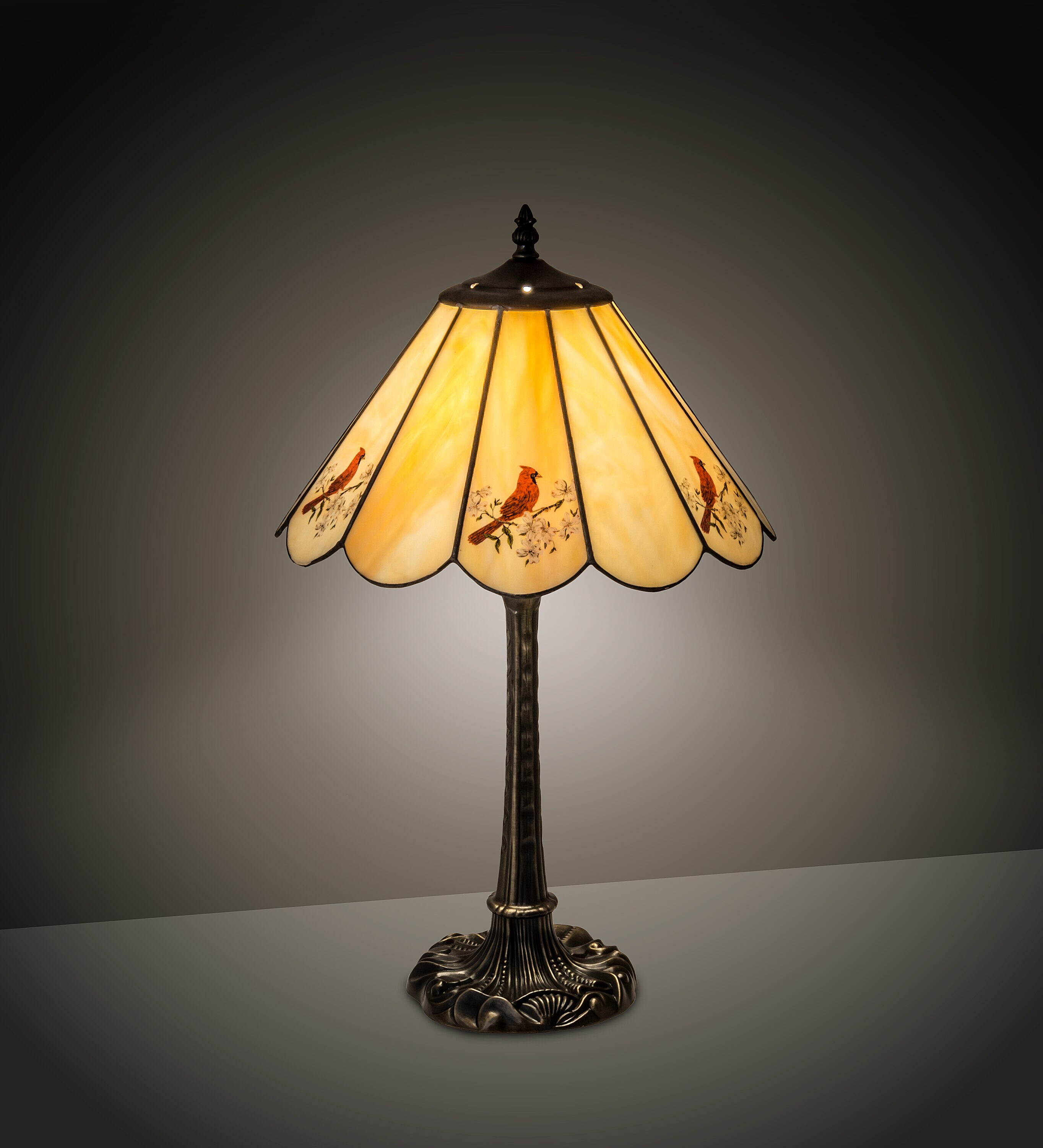 Cardinal 2024 table lamp