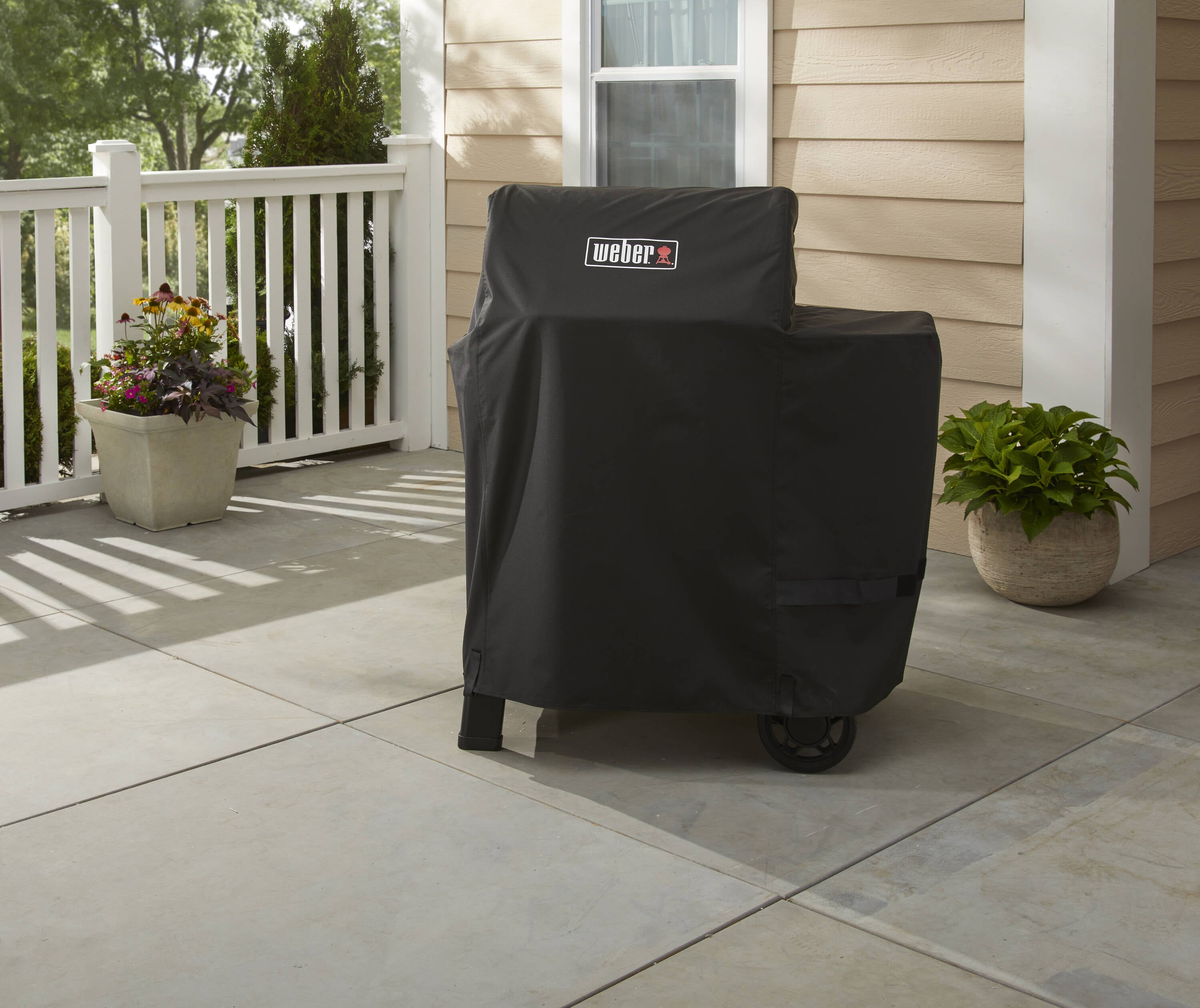 Weber Searwood 38.5 in W x 47 in H Black Pellet Grill Cover 3400145 at Lowes