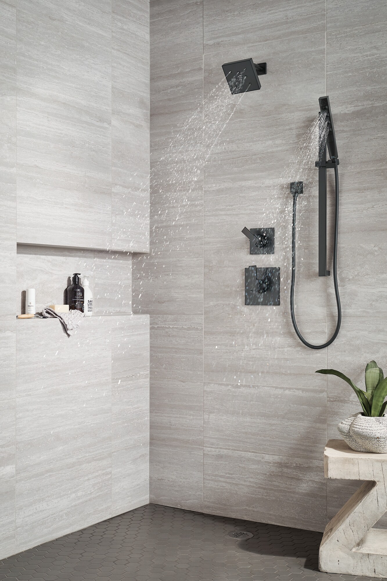 Delta T11867-BL Bath-Shower-Facc - View #6