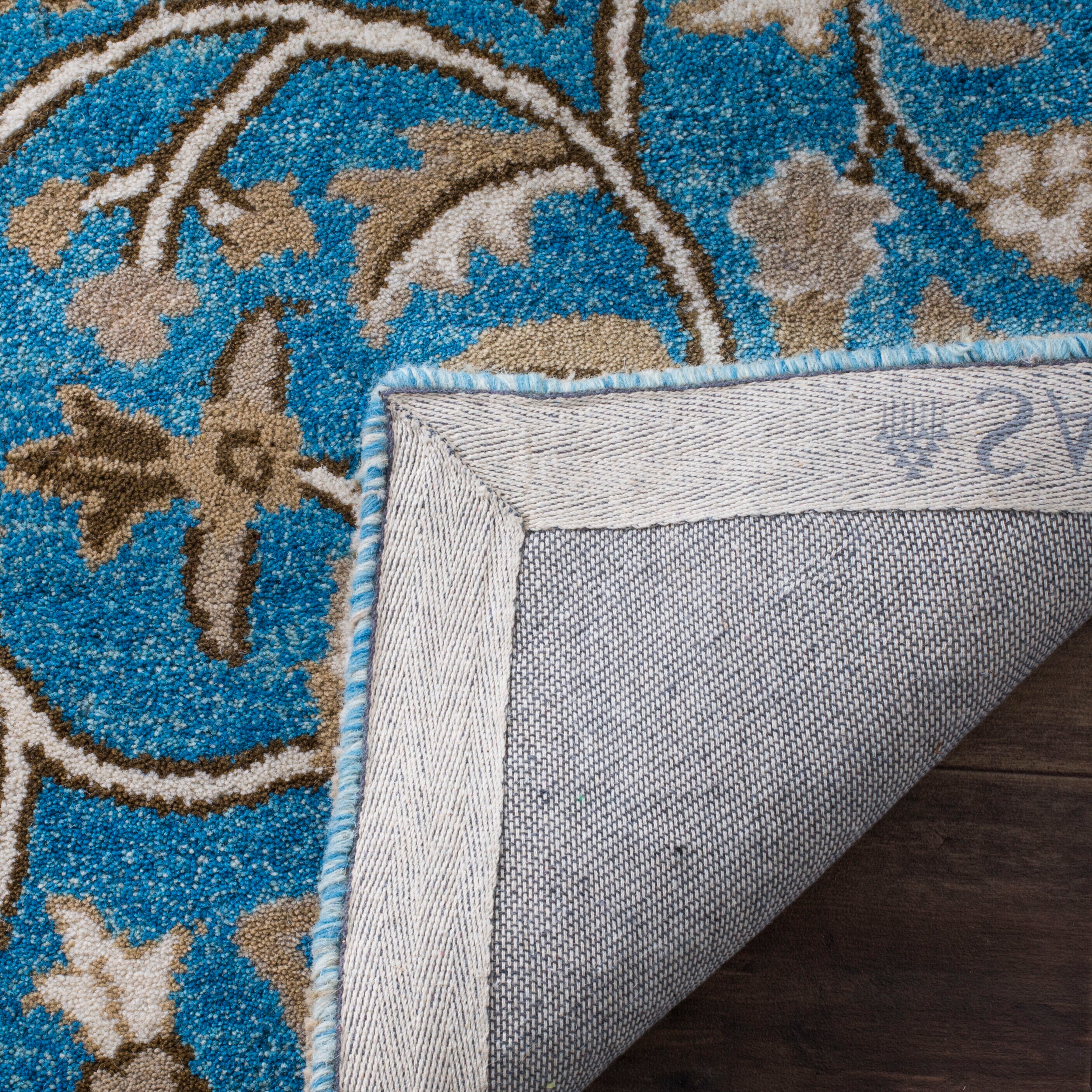 Safavieh BEL673C-24 rugs - View #4
